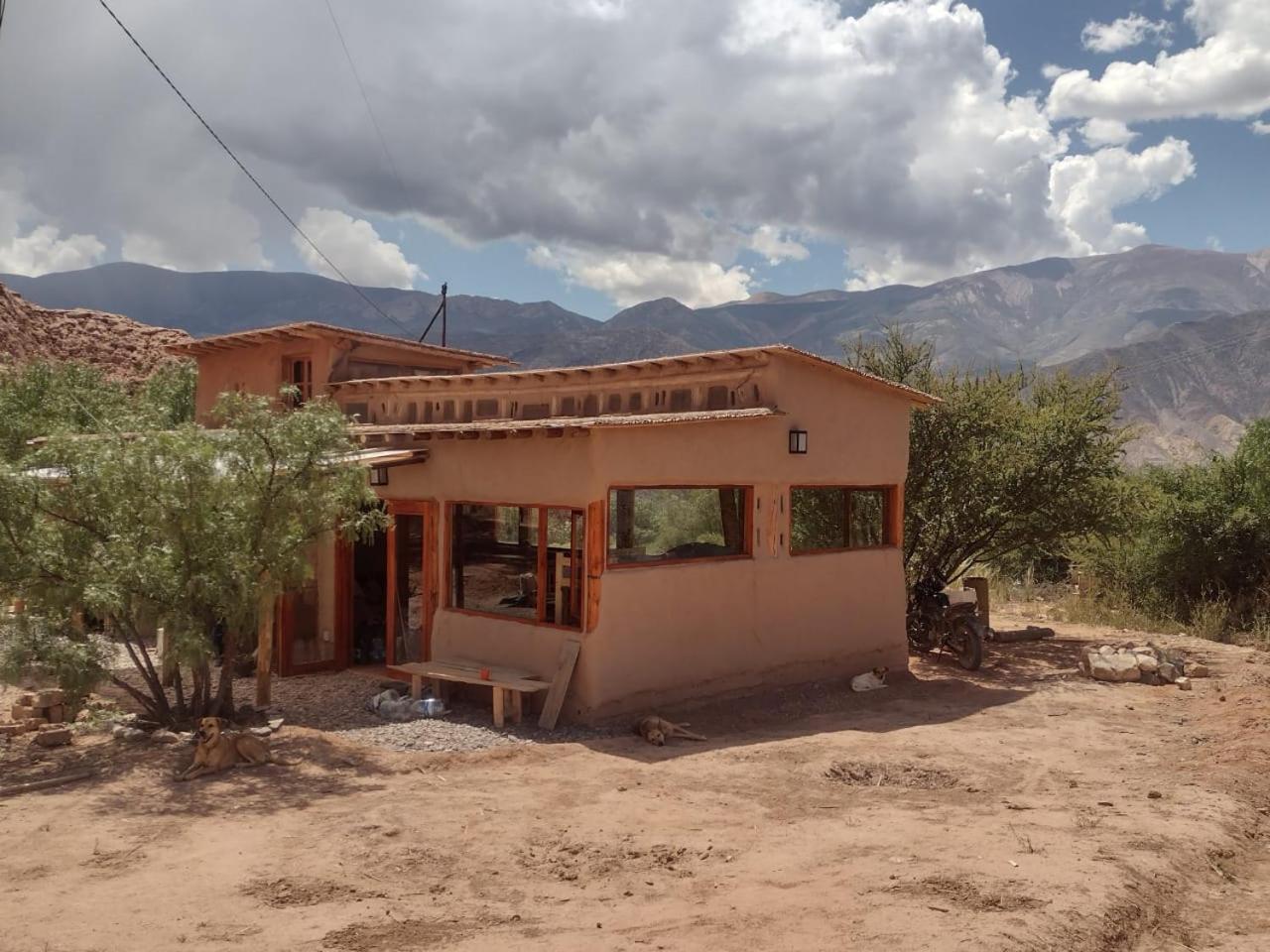 Cabaña Misk'i Nuna, en las afueras de Tilcara