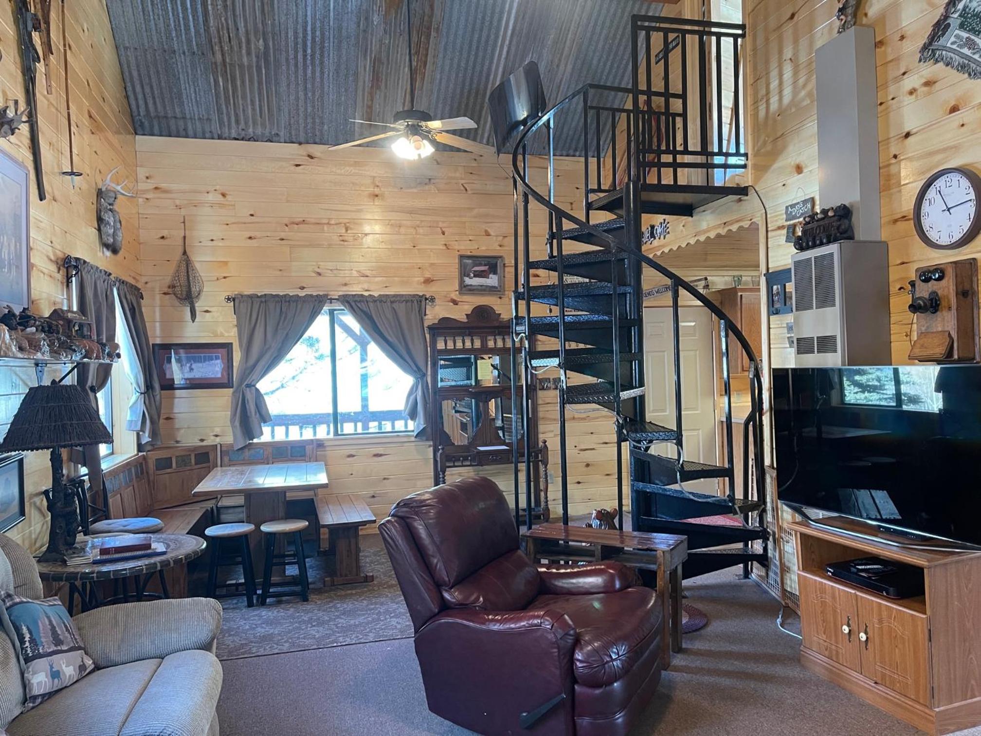 Cox Cabin On The River view 2