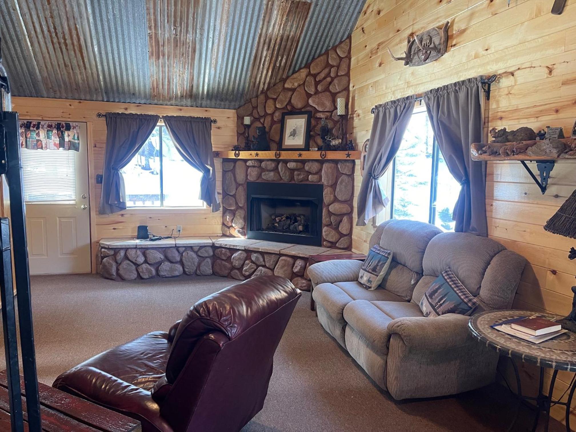 Cox Cabin On The River view 3