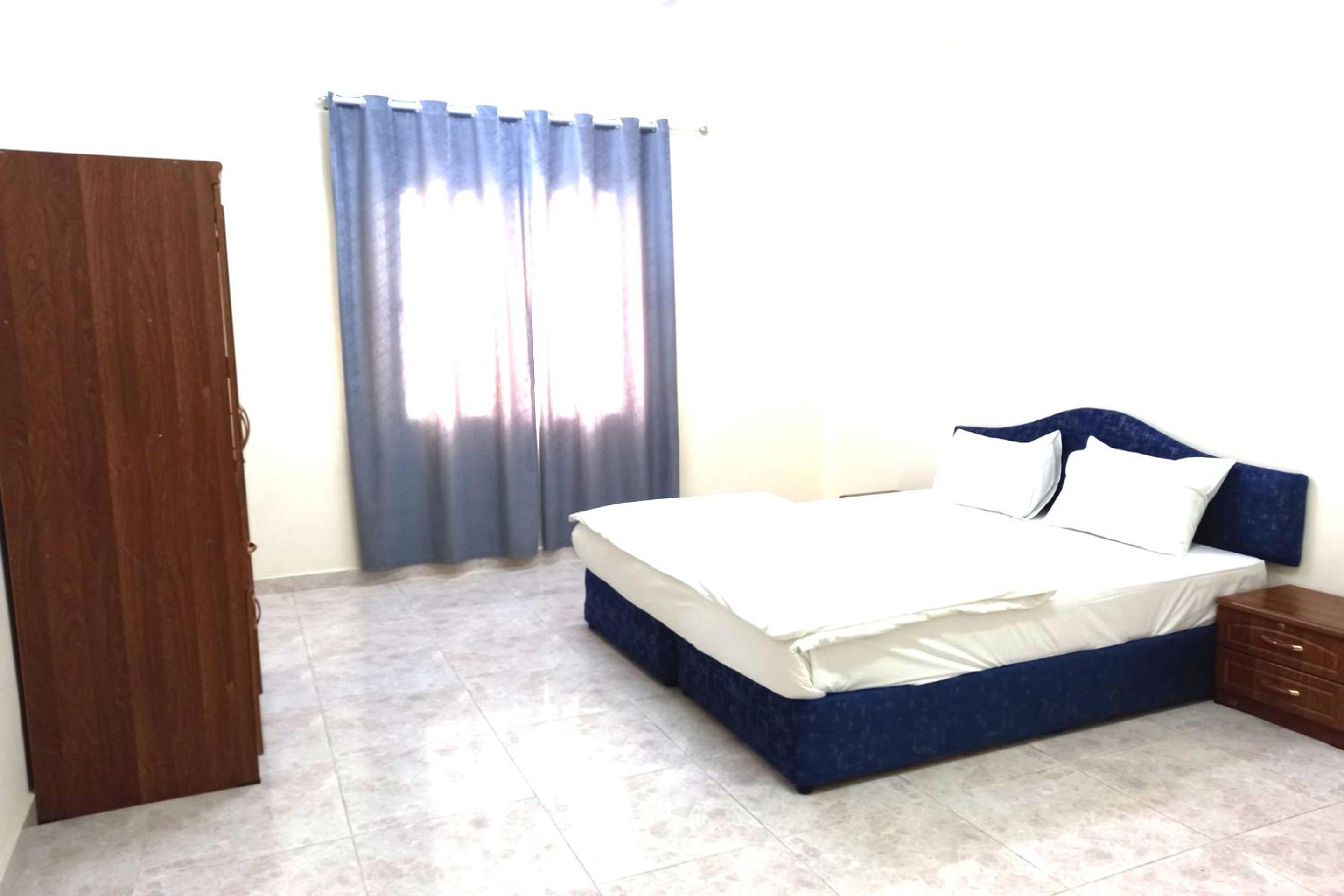 Super OYO 147 Babylon Furnished Apartment view 5