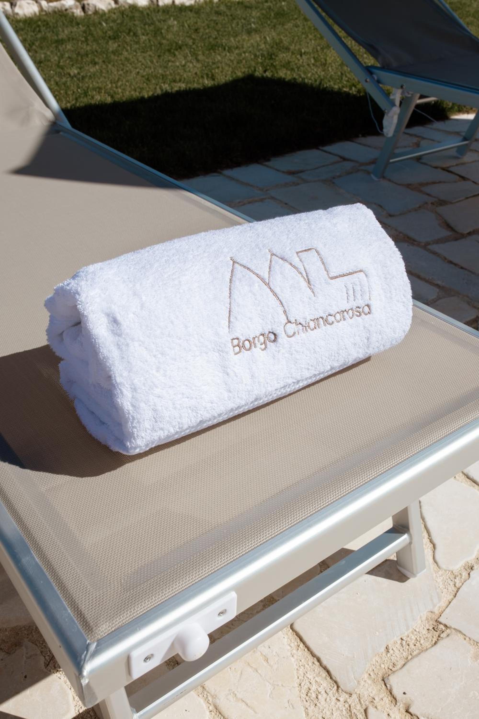 Borgo Chiancarosa, esclusivi trulli con piscina riscaldata