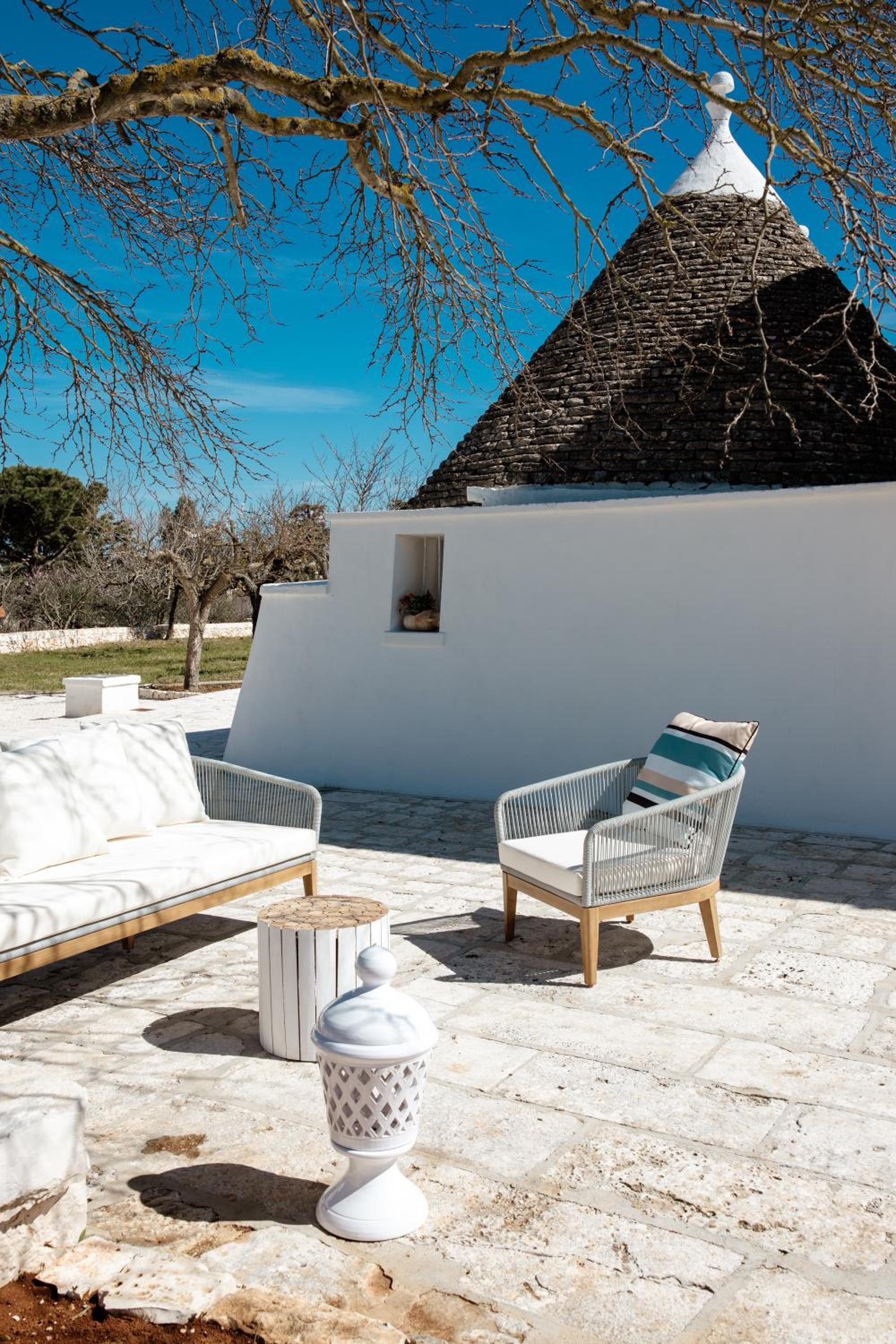 Borgo Chiancarosa, esclusivi trulli con piscina riscaldata