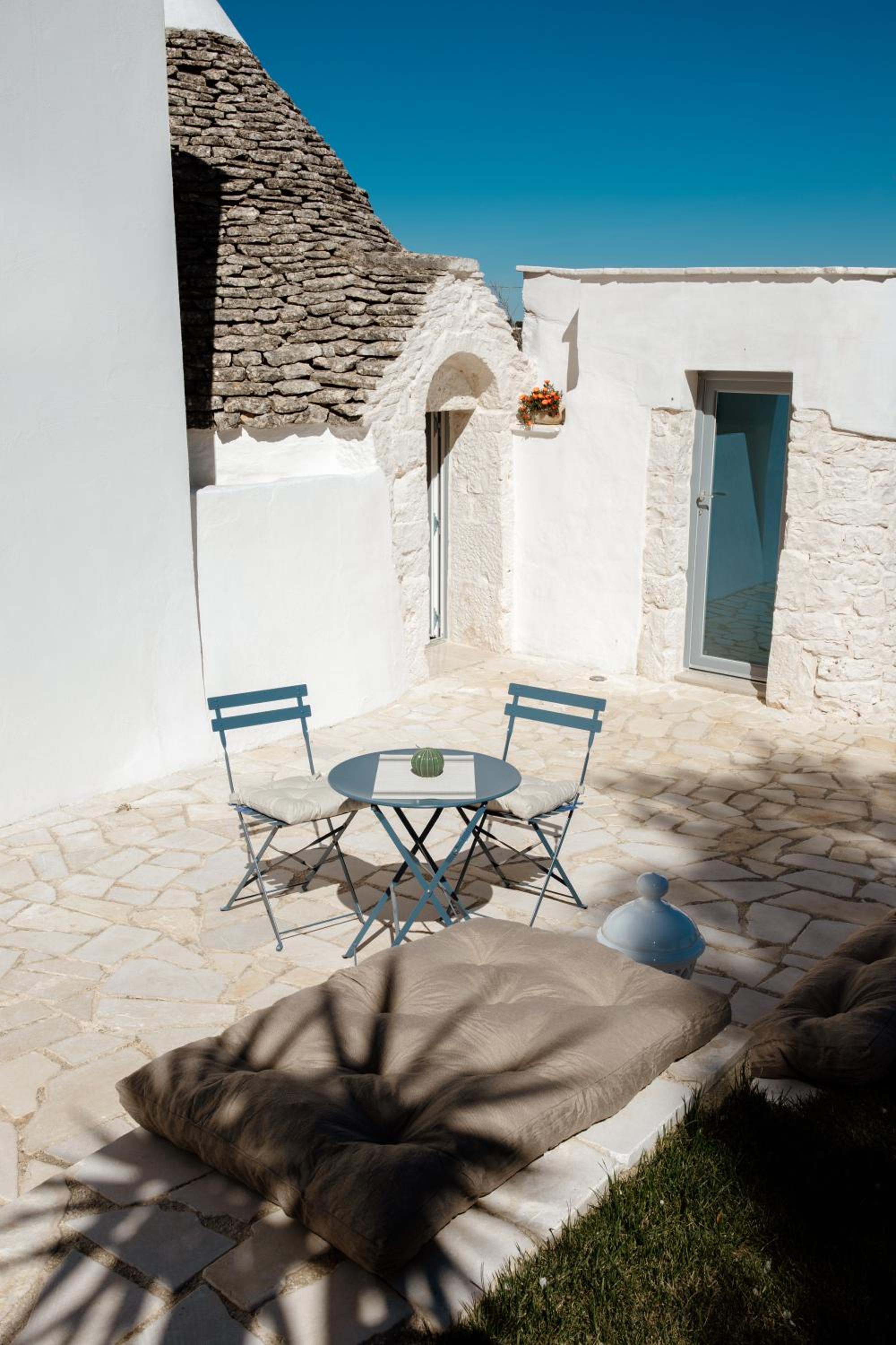 Borgo Chiancarosa, esclusivi trulli con piscina riscaldata