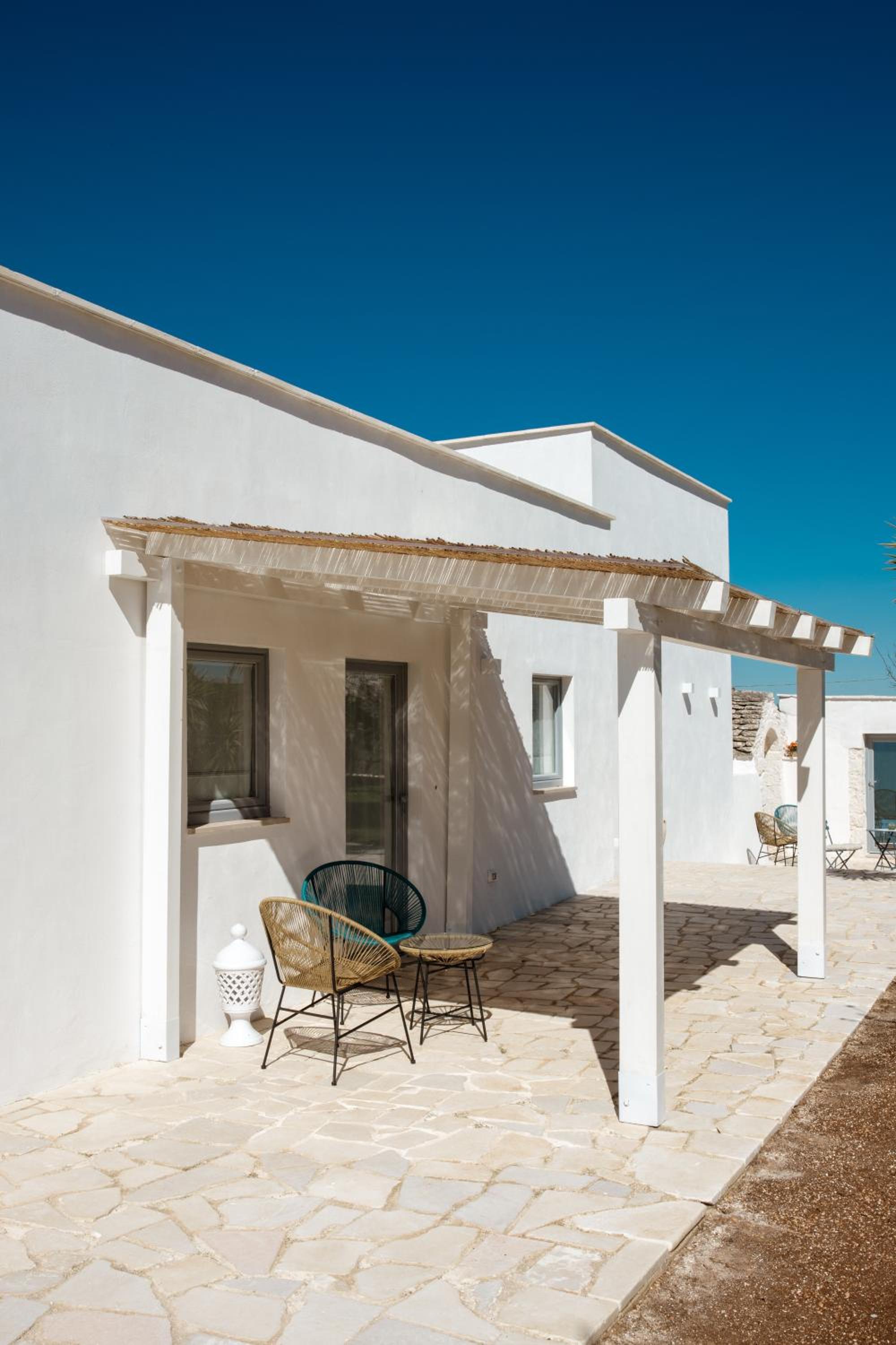Borgo Chiancarosa, esclusivi trulli con piscina riscaldata