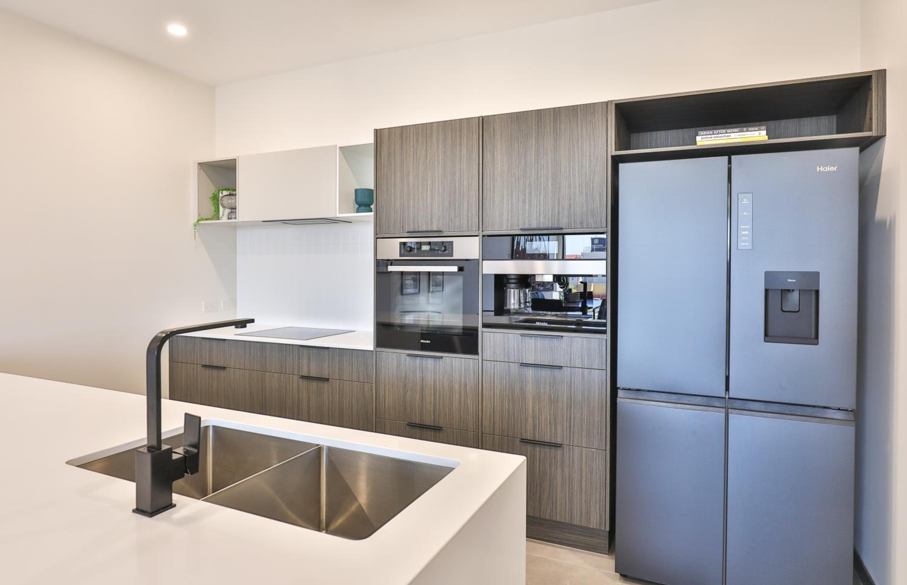 Indulge Apartments - City View Penthouses