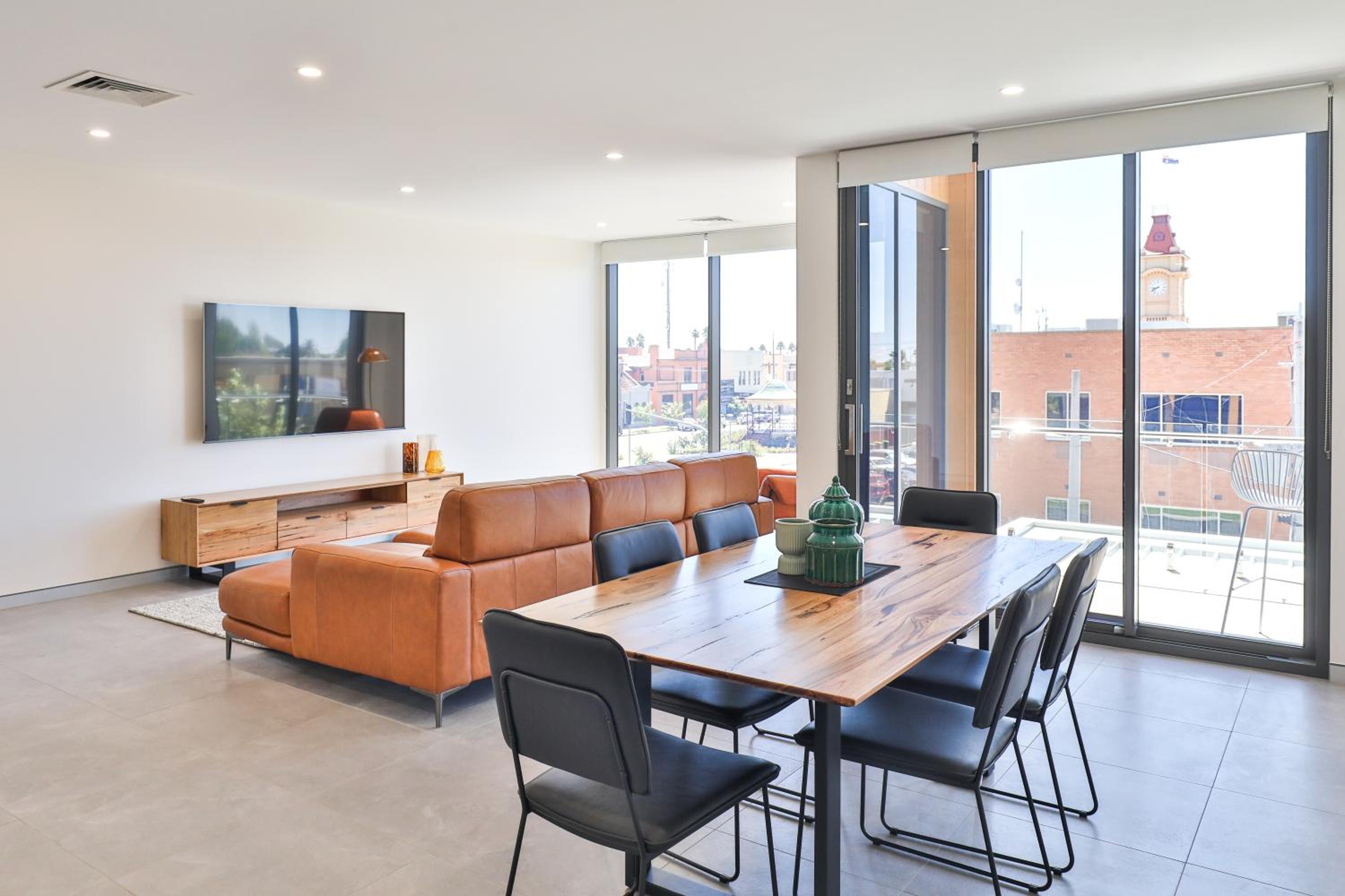 Indulge Apartments - City View Penthouses