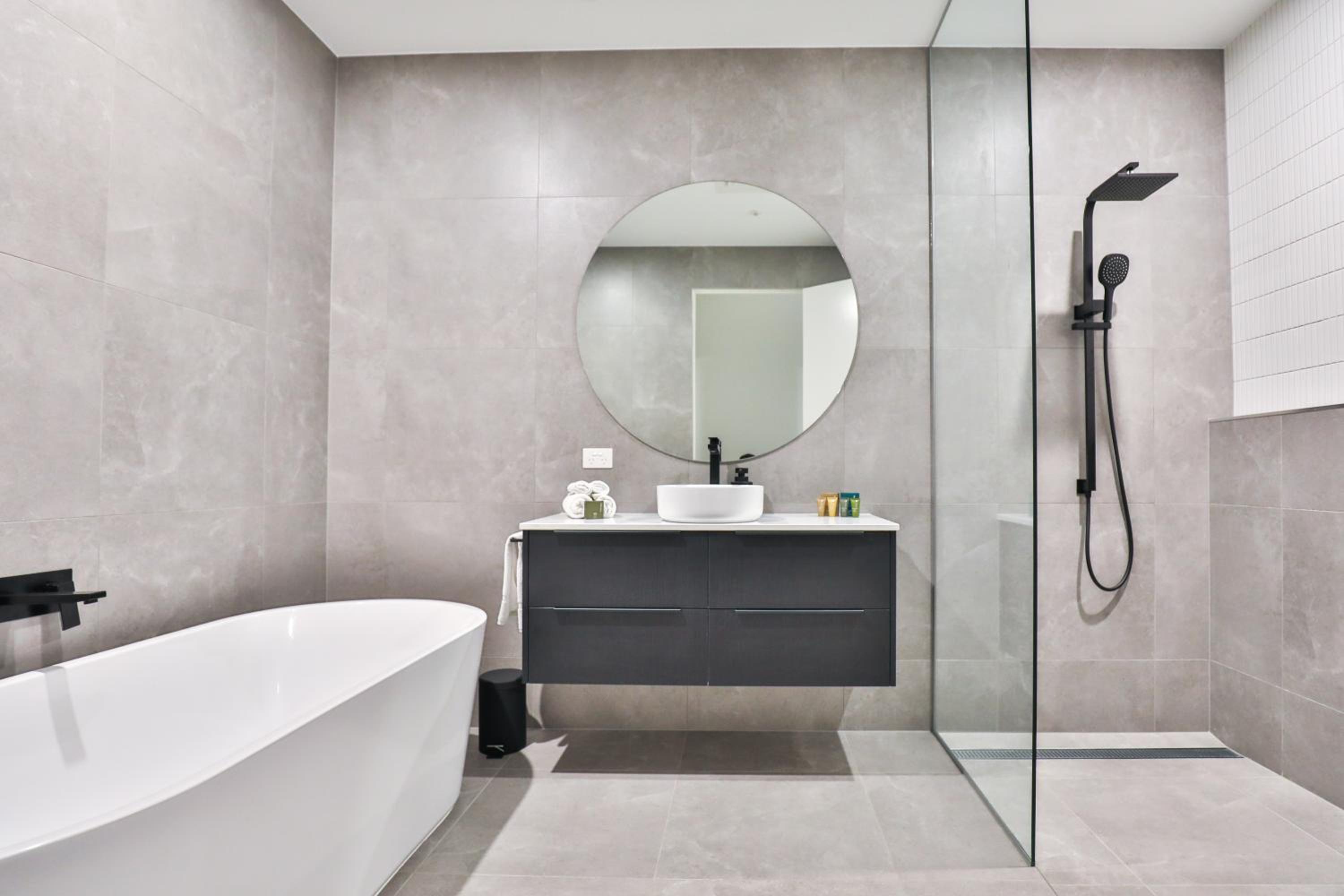 Indulge Apartments - City View Penthouses