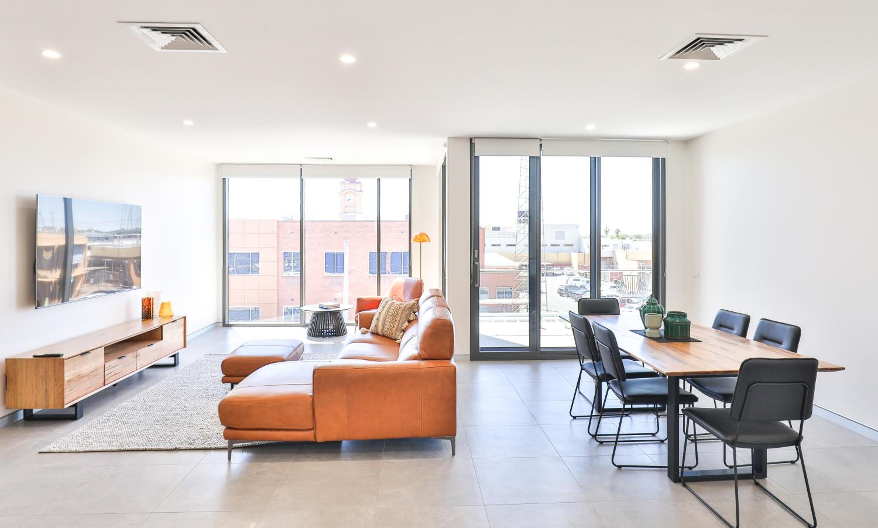 Indulge Apartments - City View Penthouses
