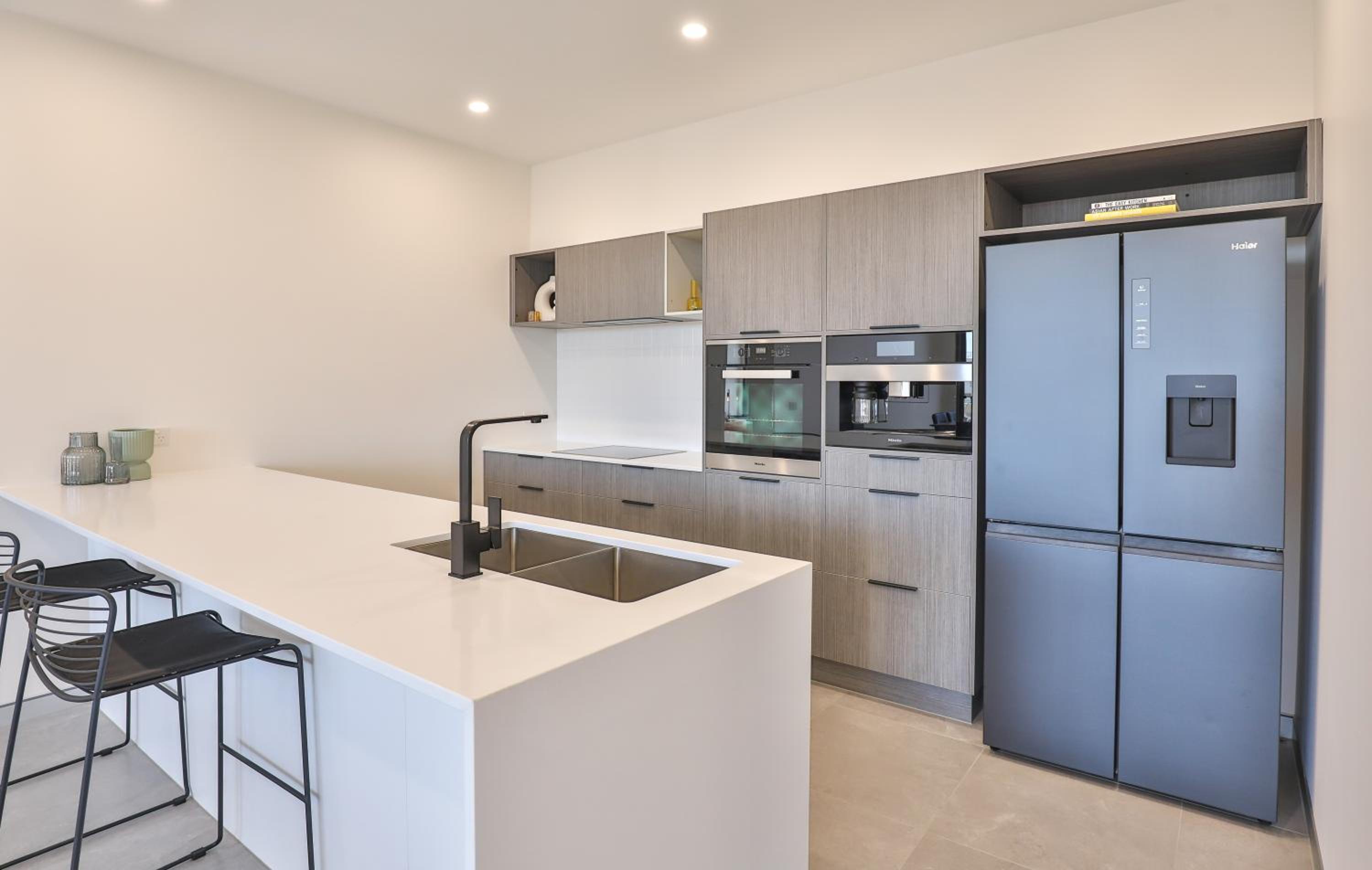 Indulge Apartments - City View Penthouses