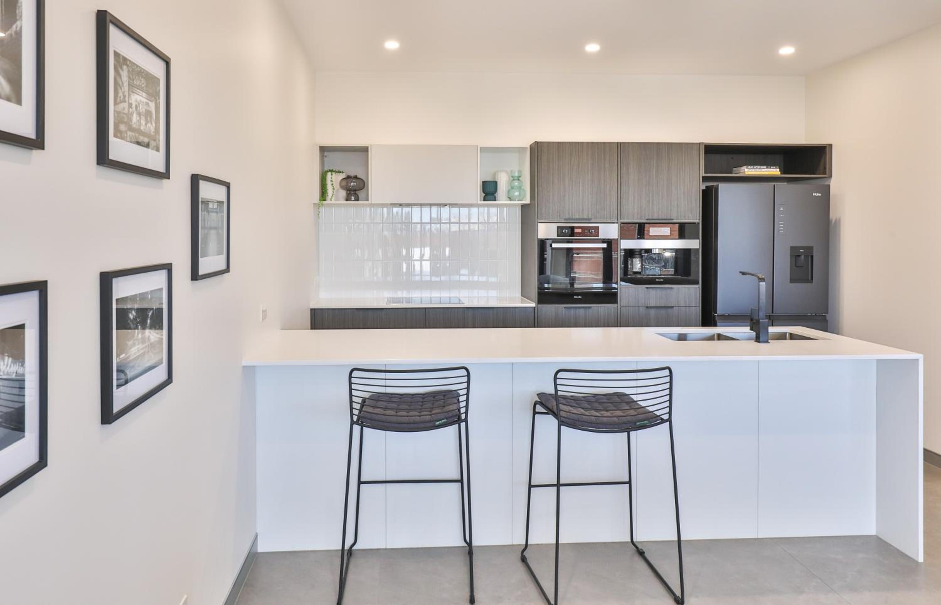 Indulge Apartments - City View Penthouses