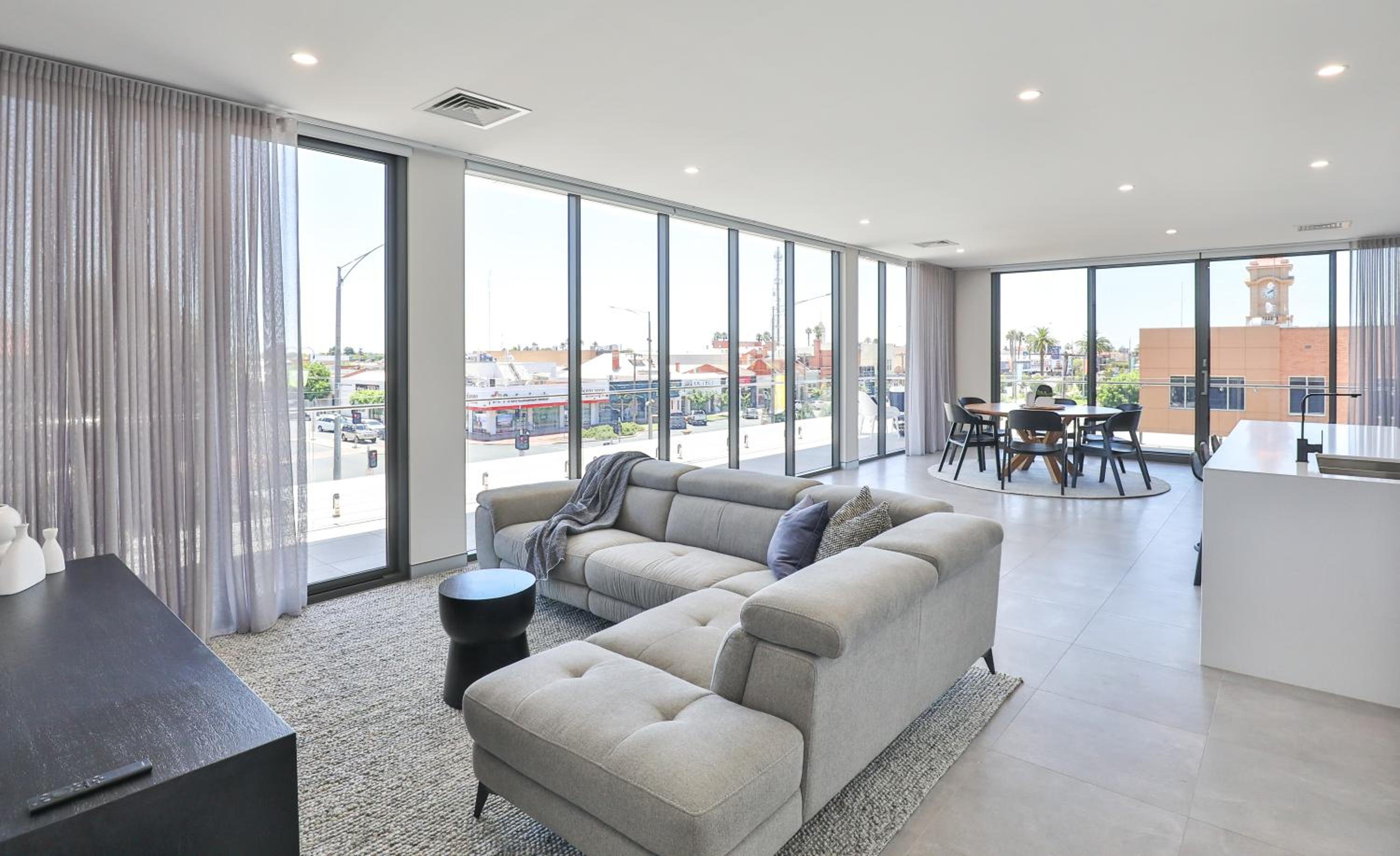 Indulge Apartments - City View Penthouses