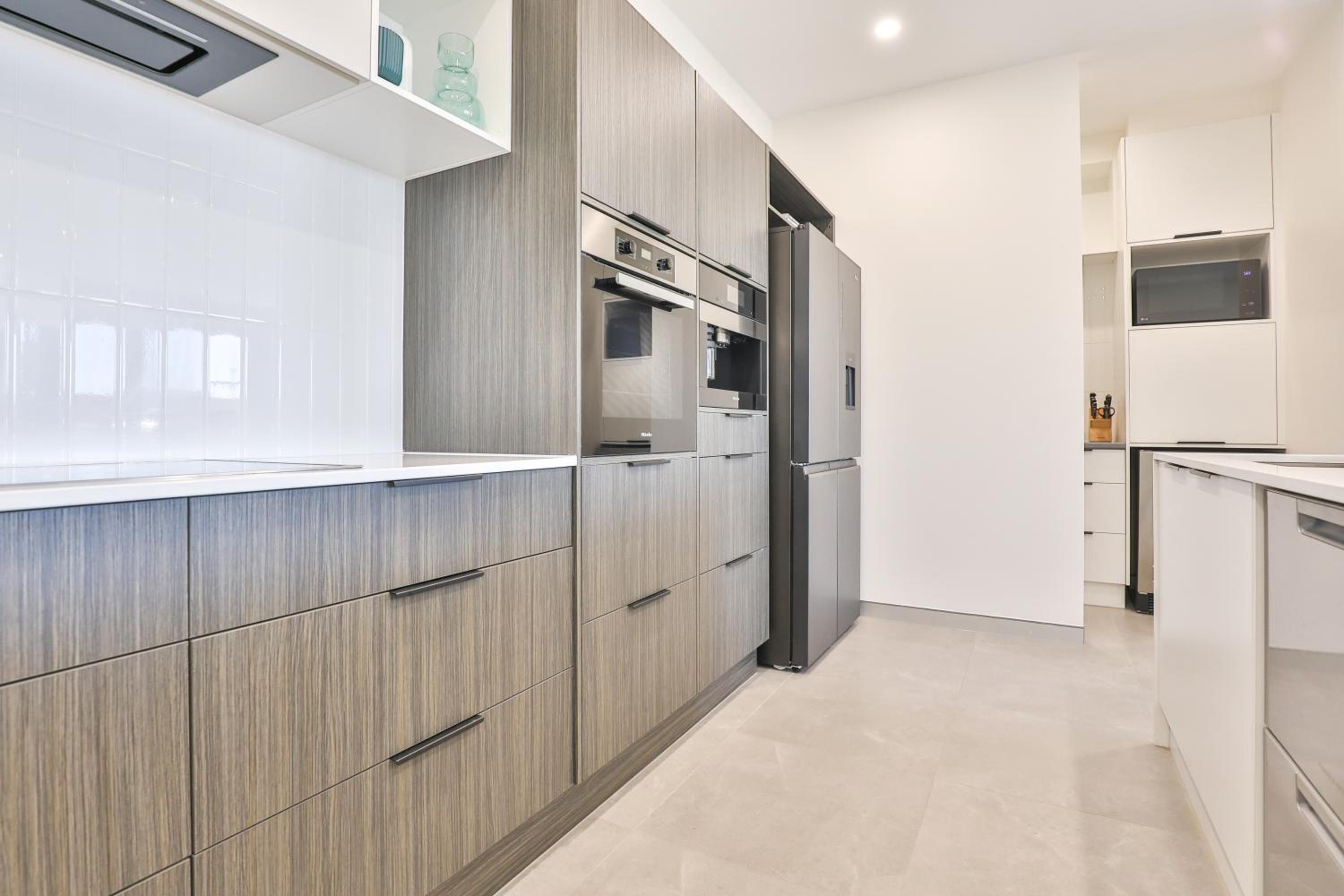Indulge Apartments - City View Penthouses