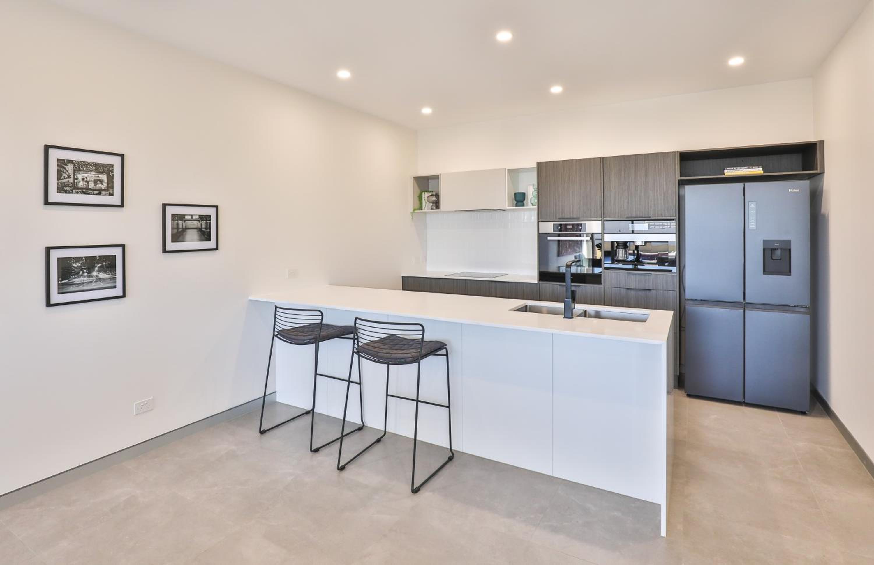 Indulge Apartments - City View Penthouses