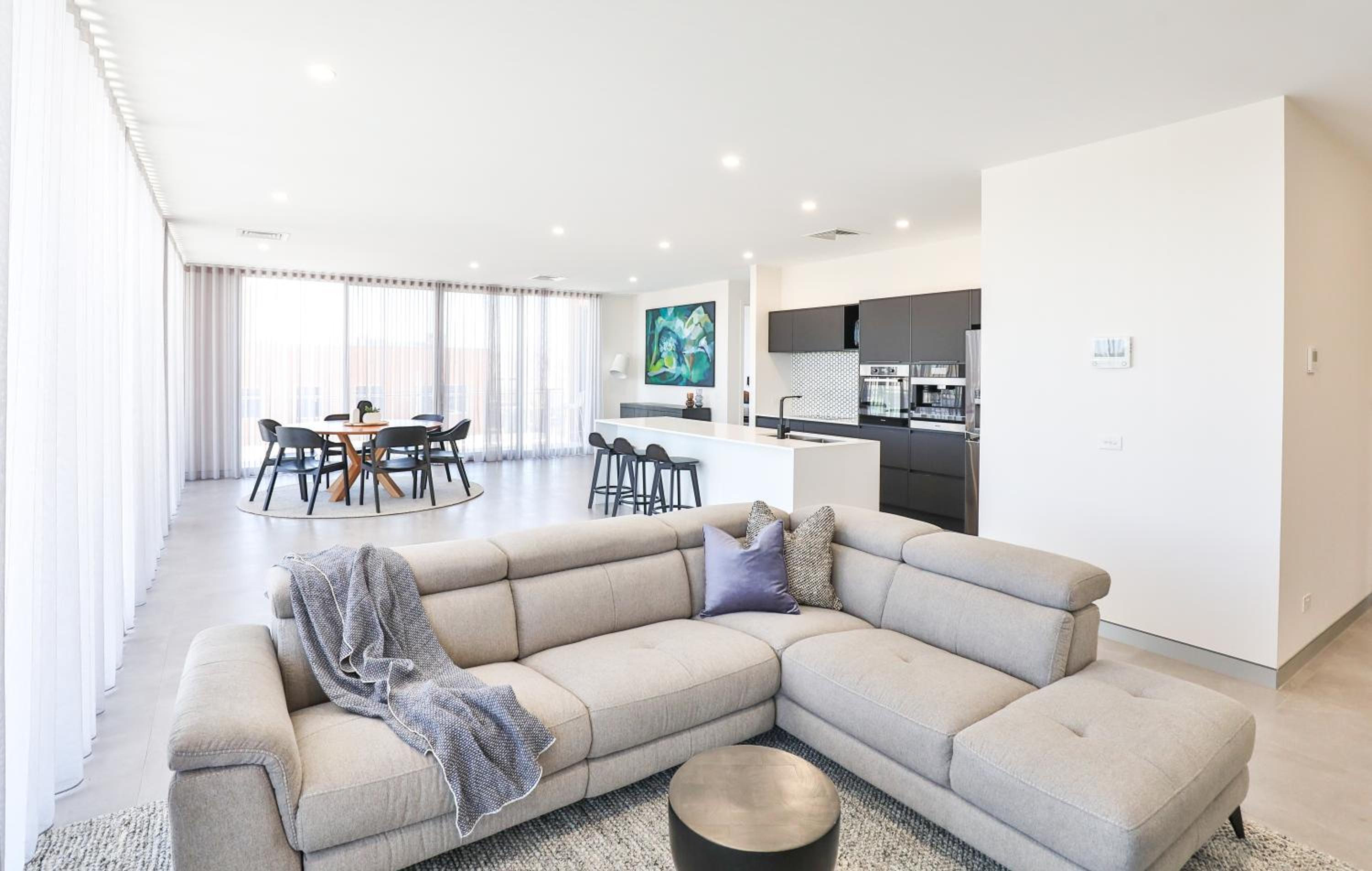 Indulge Apartments - City View Penthouses
