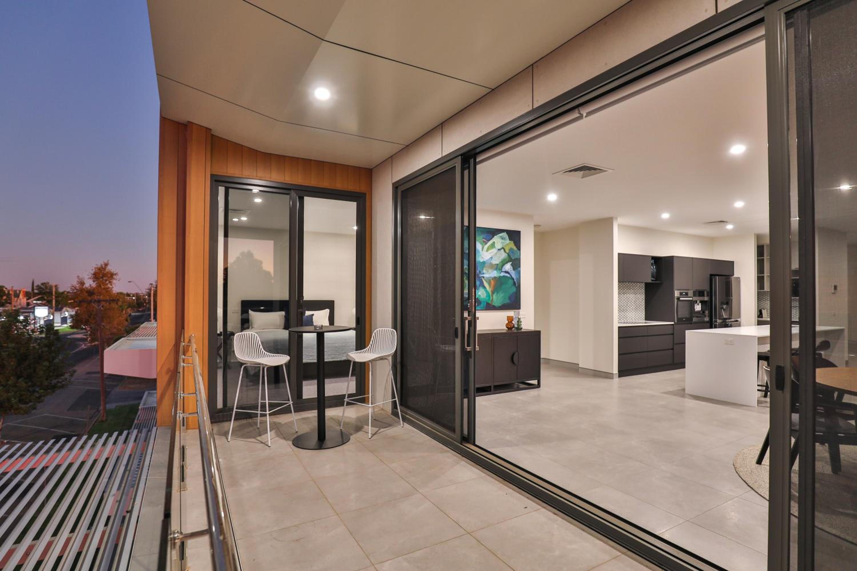 Indulge Apartments - City View Penthouses