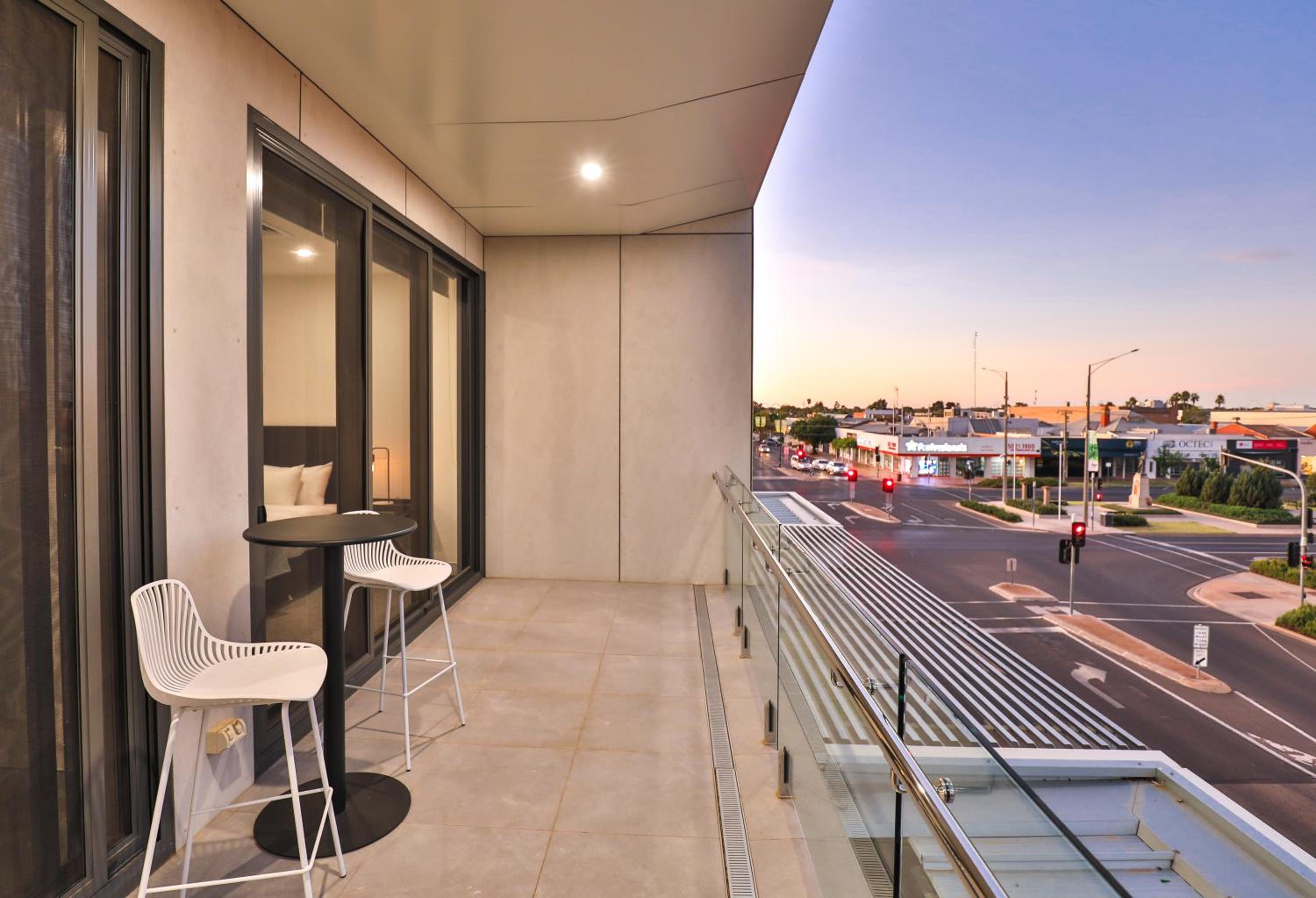 Indulge Apartments - City View Penthouses