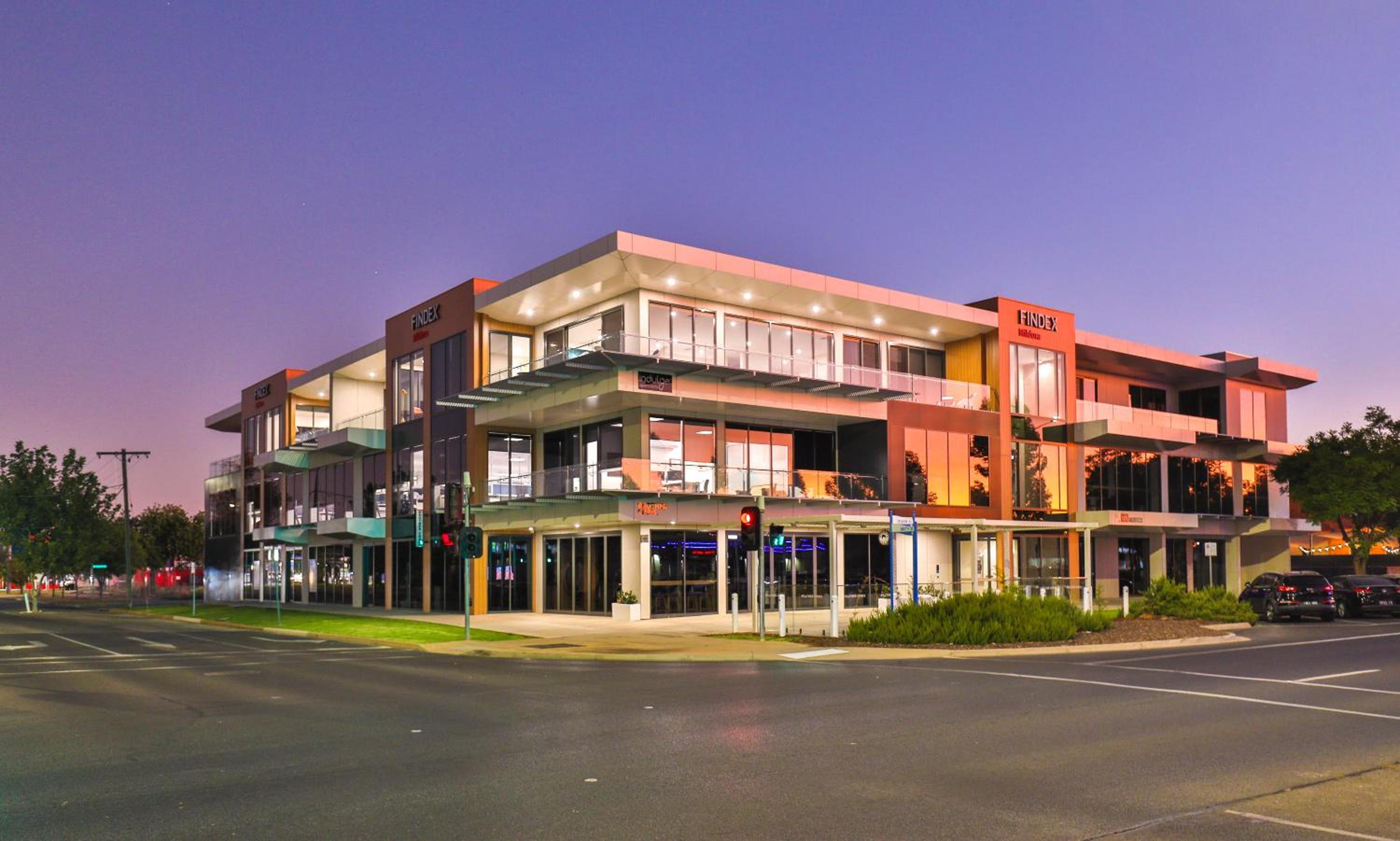 Indulge Apartments - City View Penthouses