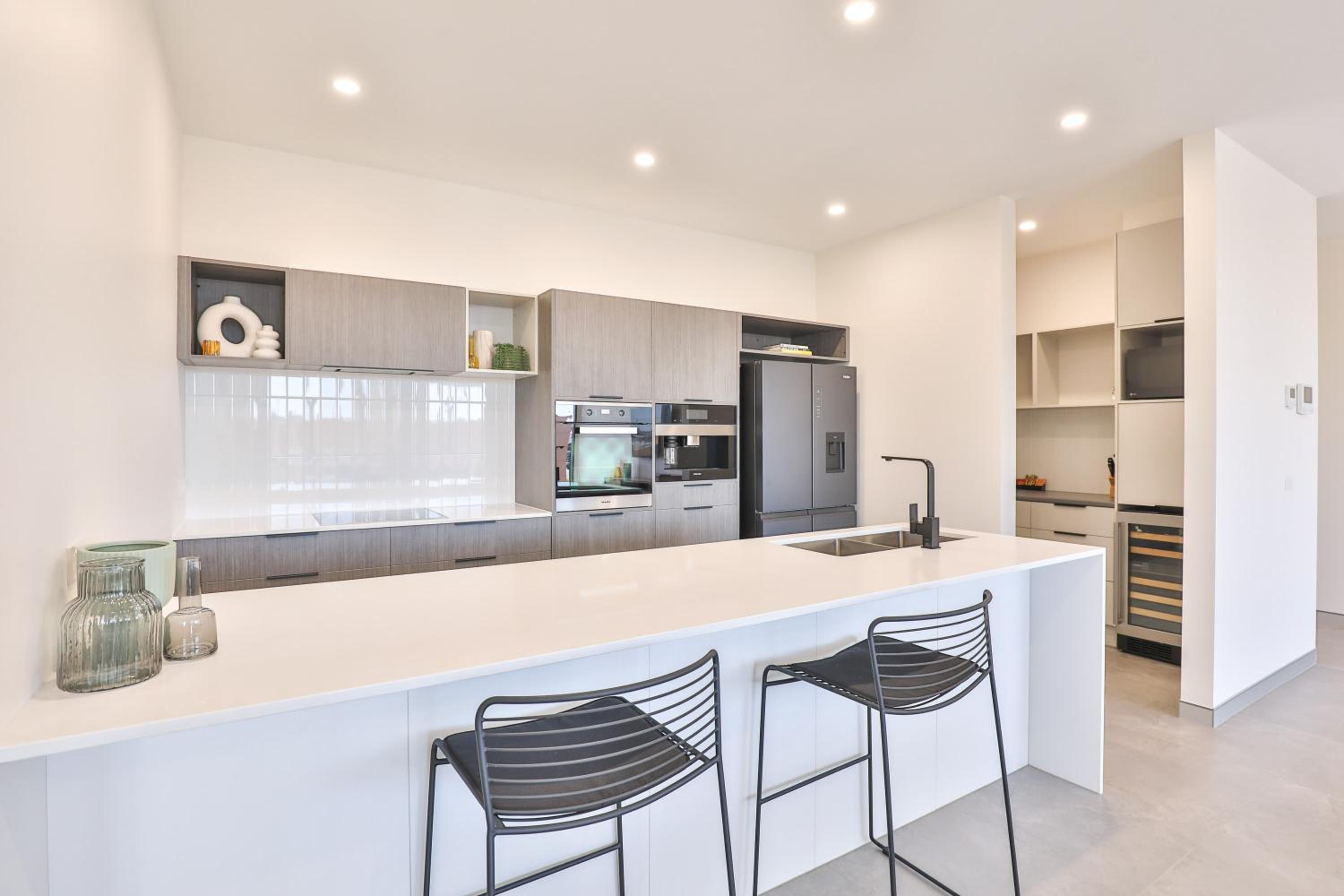 Indulge Apartments - City View Penthouses