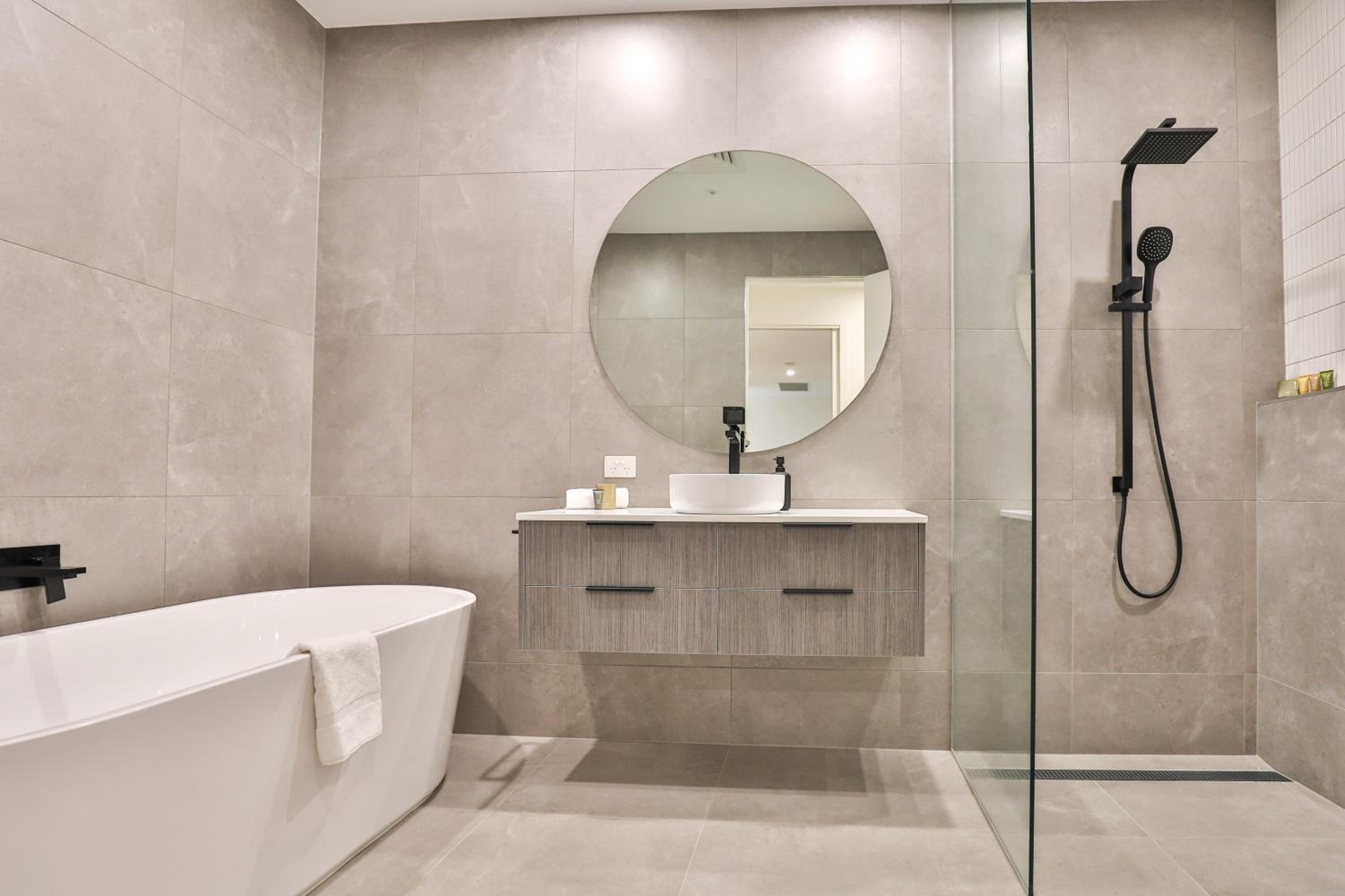 Indulge Apartments - City View Penthouses