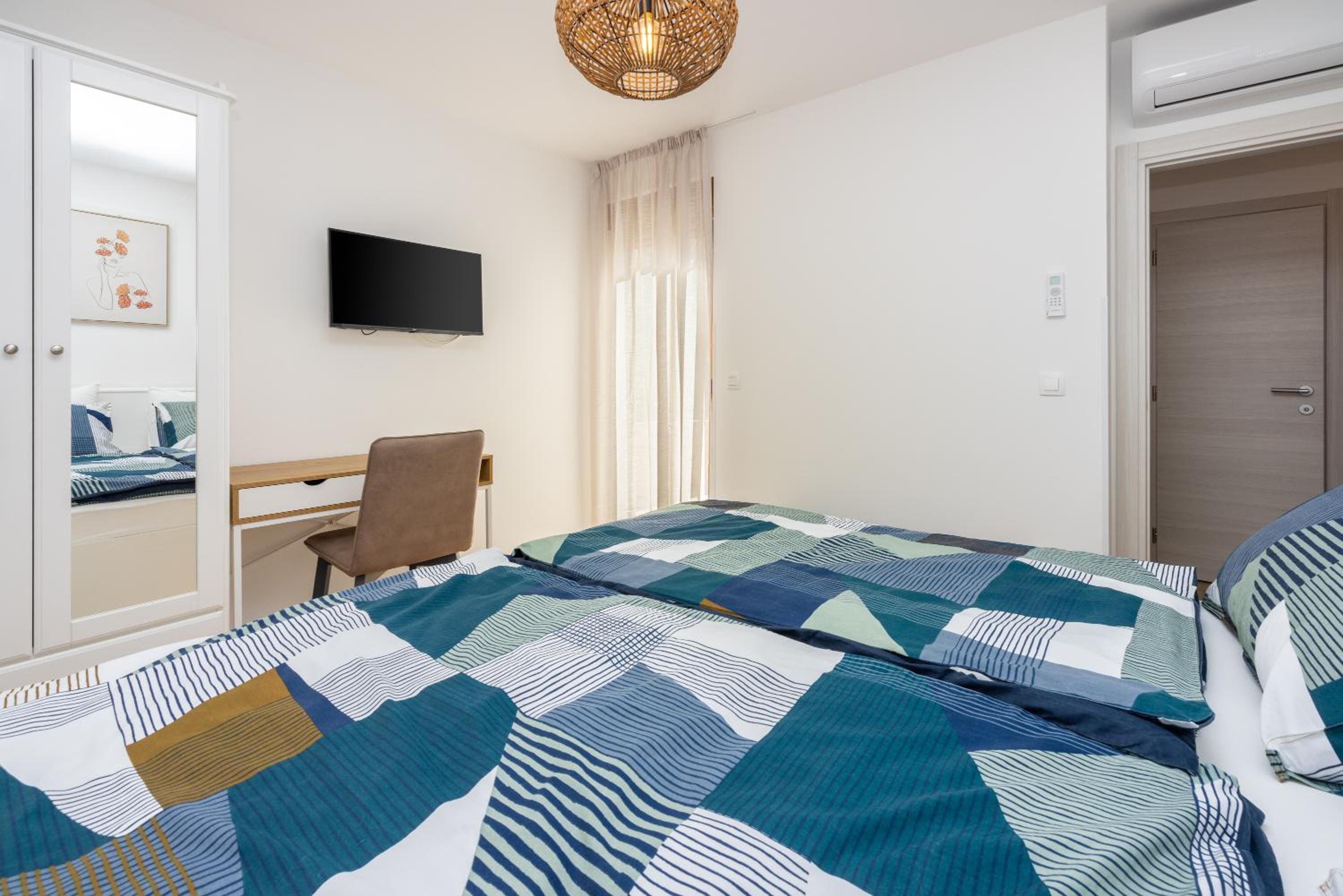 Photo 26