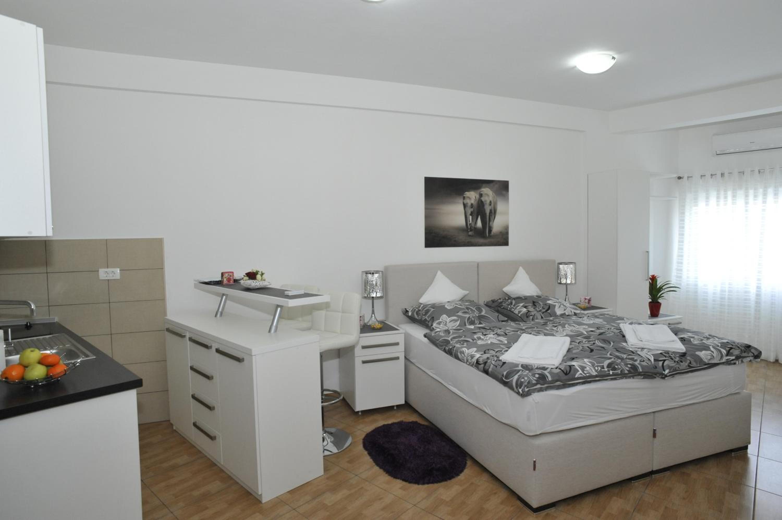 Apartment Jovana Nikšić view 5