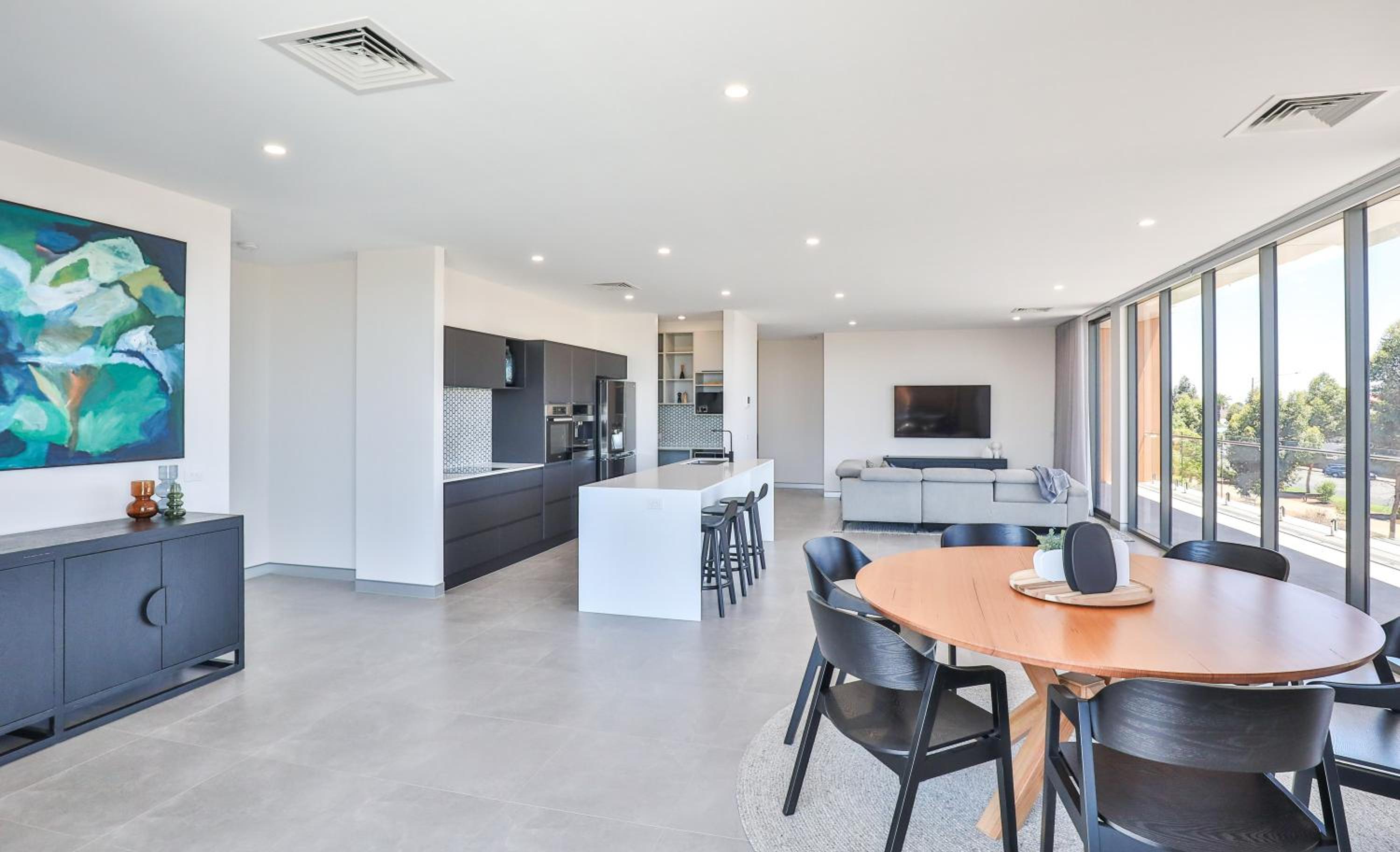 Indulge Apartments - City View Penthouses