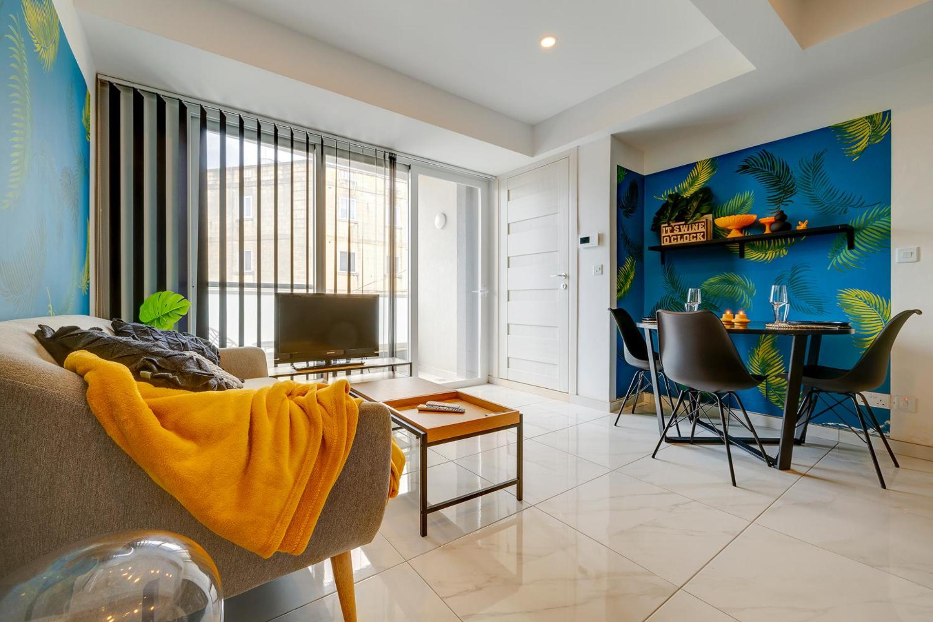 Modern 1BR Apartment Central Location view 2