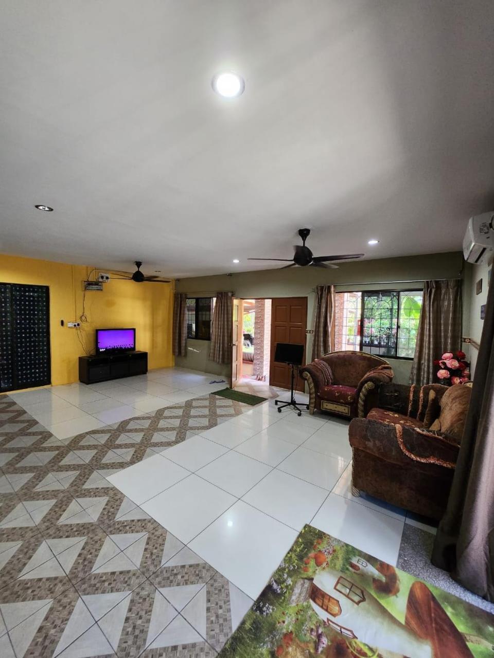 OYO HOME 90751 Jasura Lodge Kiulu photo 8