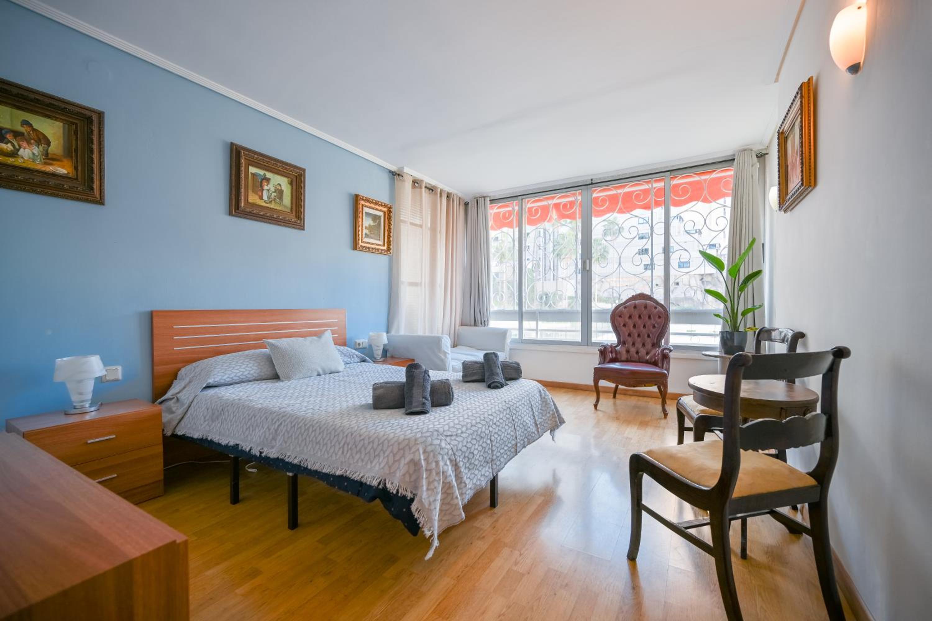 hotel room