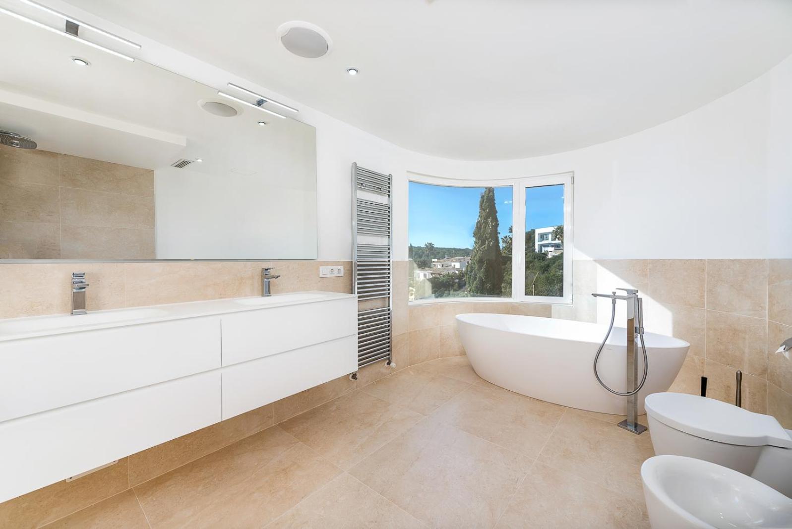 Luxury Villa with panoramic sea views