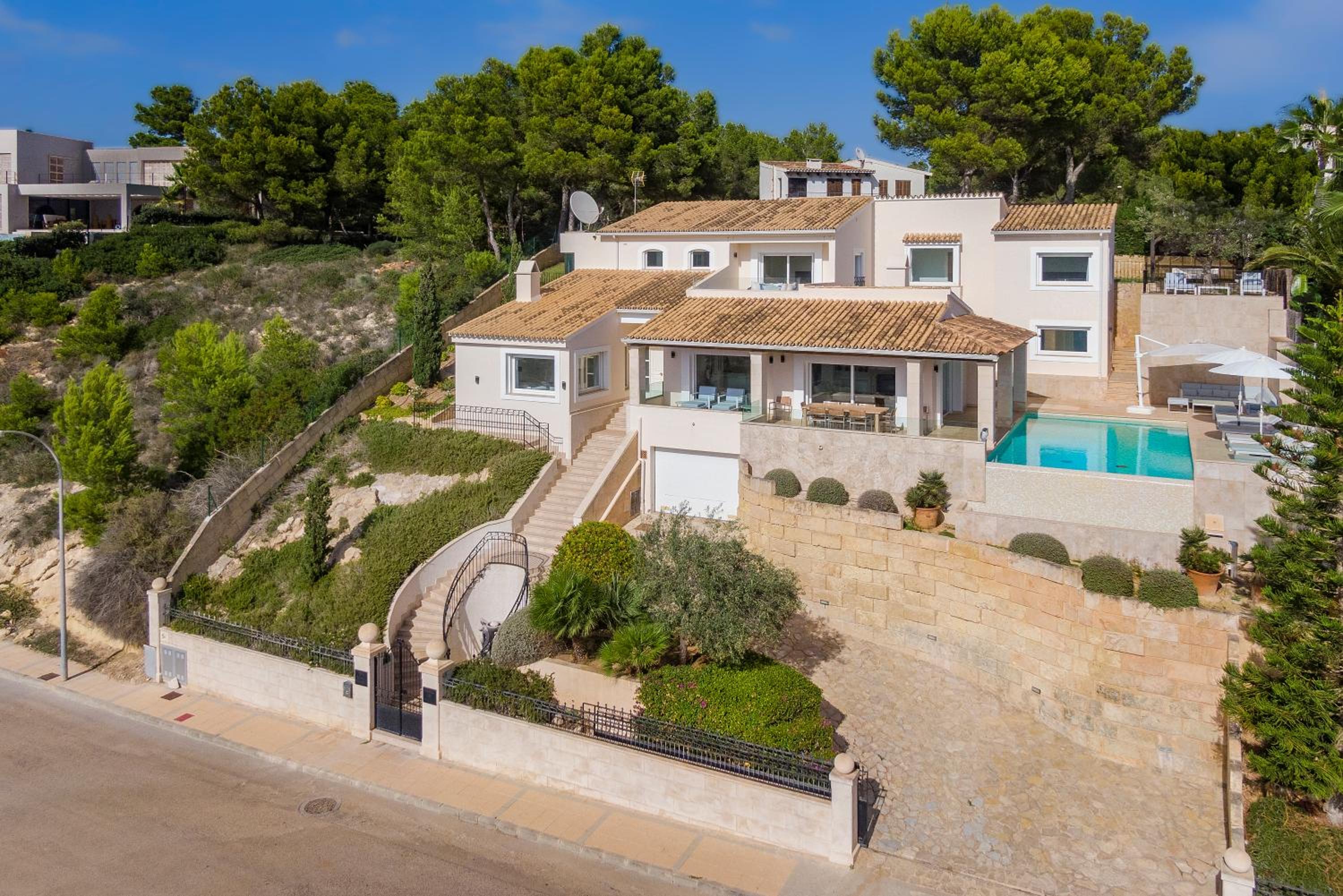 Luxury Villa with panoramic sea views