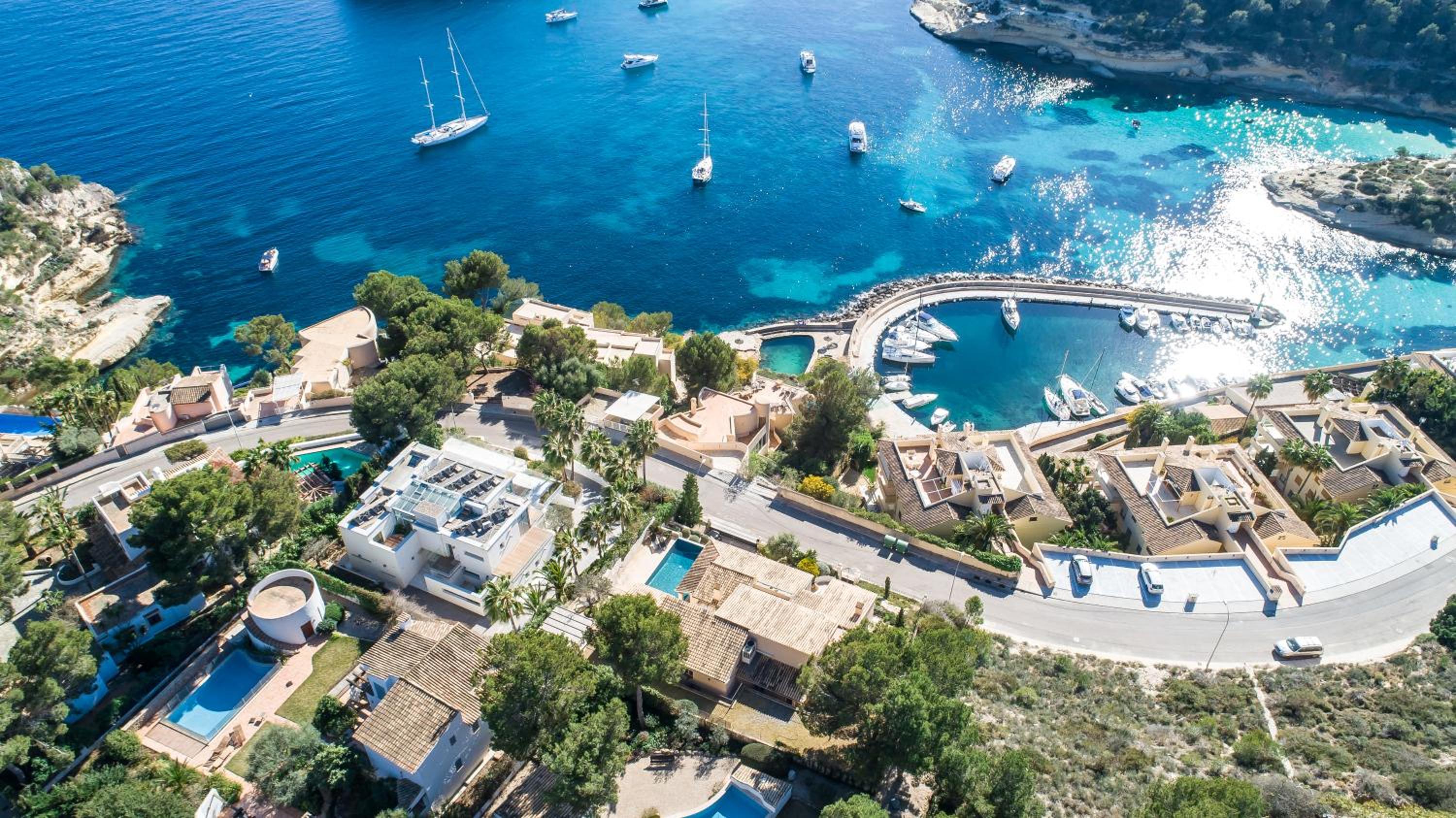 Luxury Villa with panoramic sea views