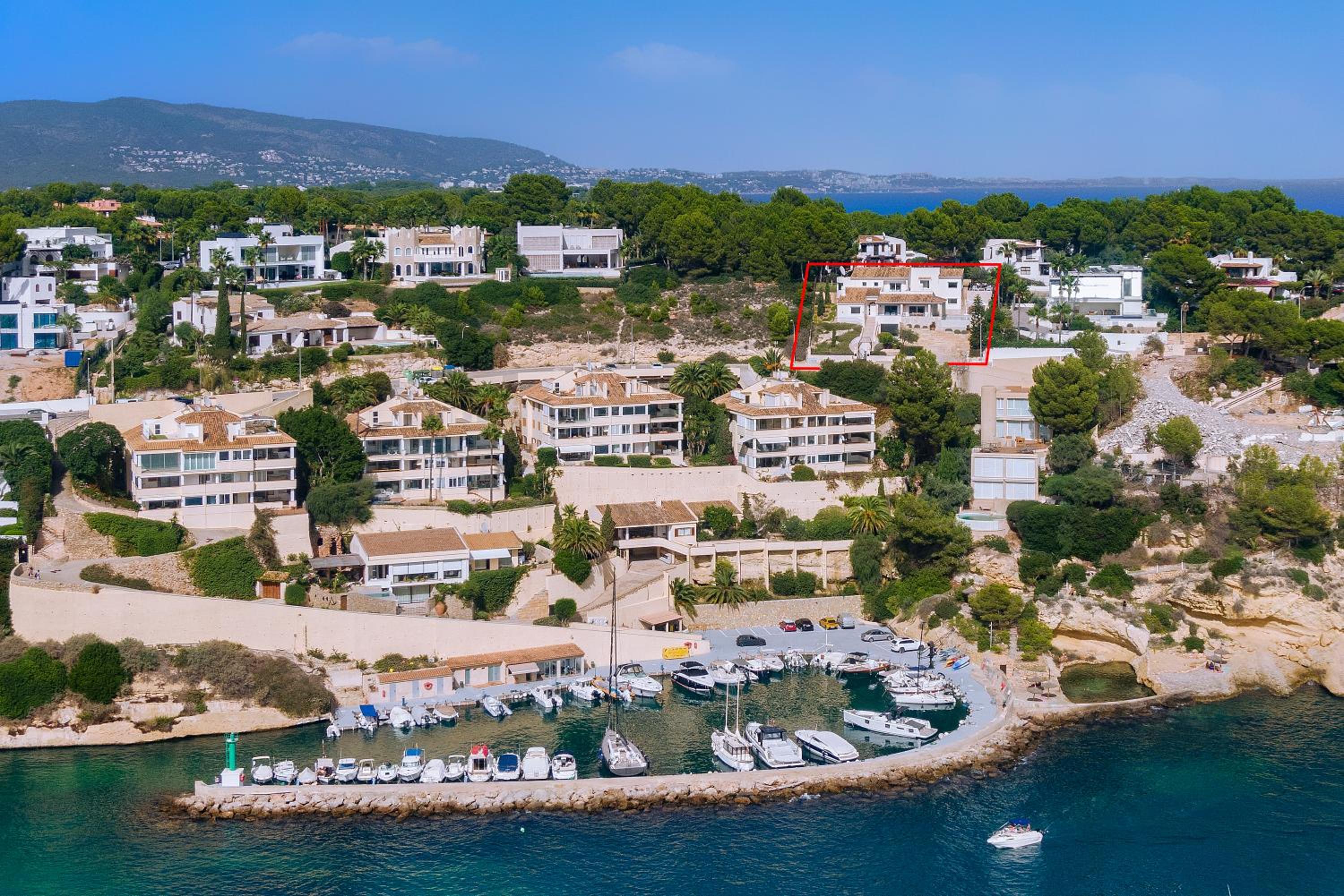 Luxury Villa with panoramic sea views