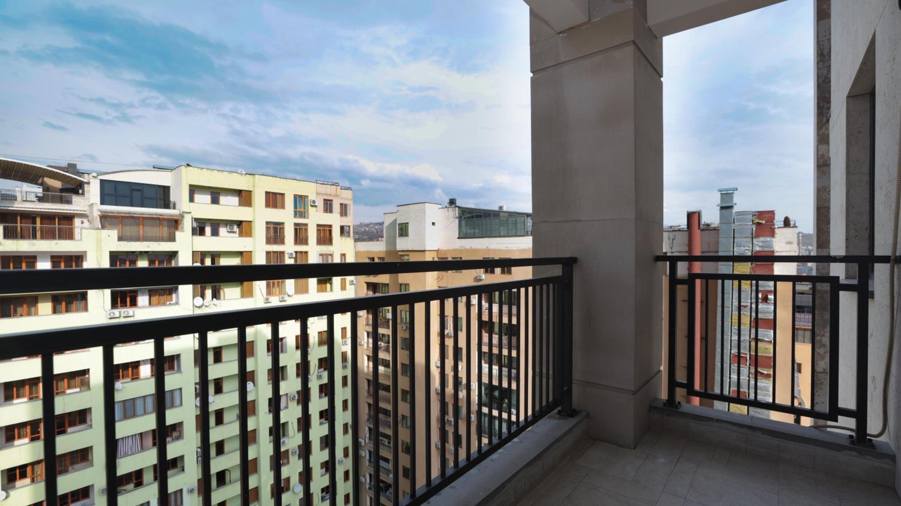 Apart-hotel on Koghbatsi 16