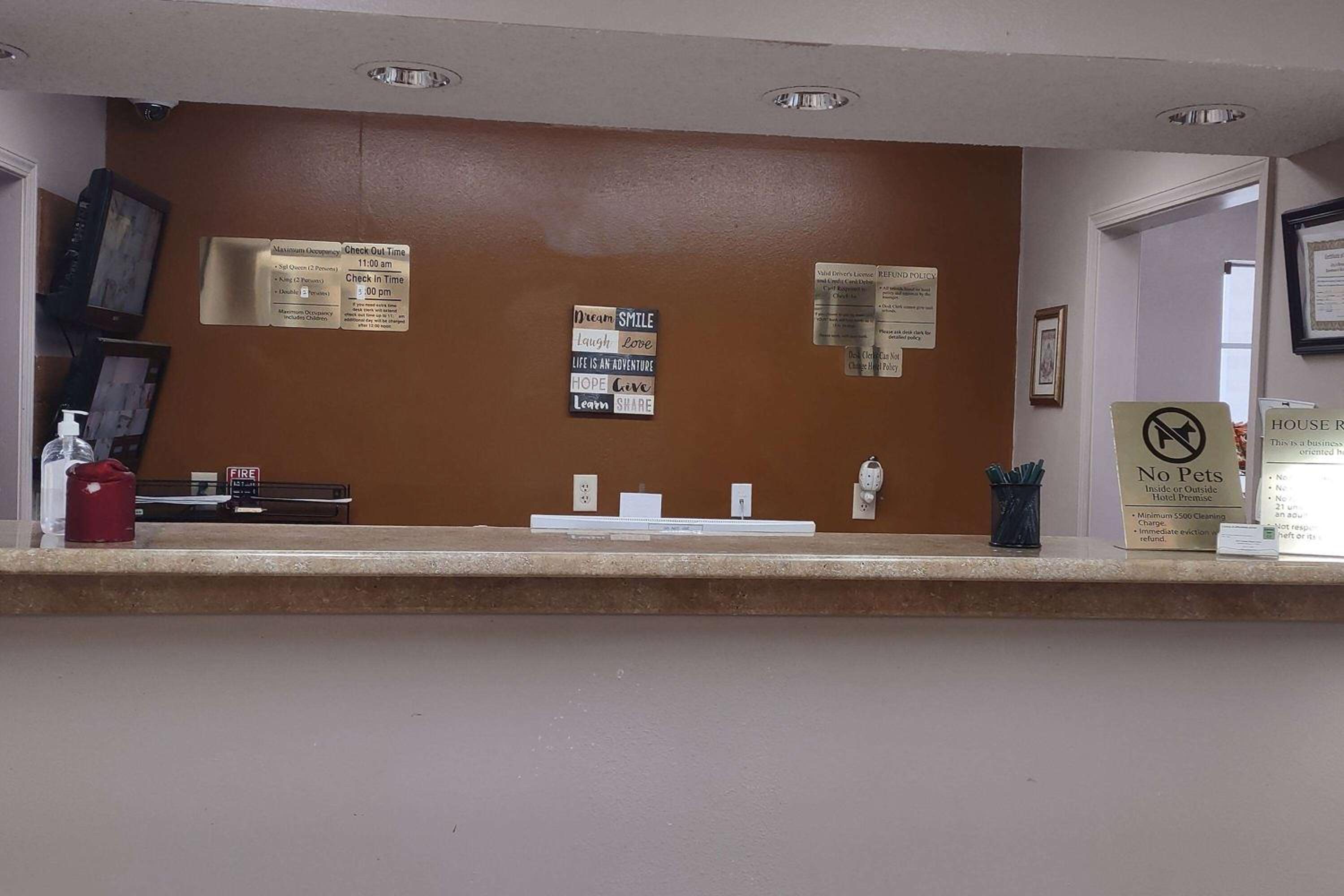 Carom Inn Denham Springs-BatonRouge