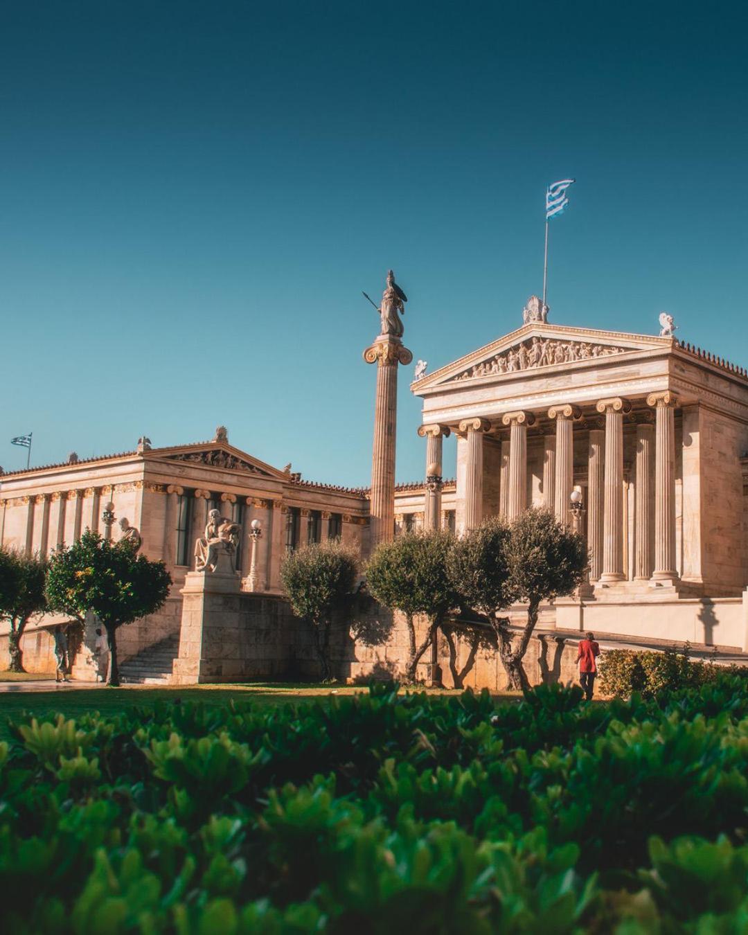 Athens Downtown Boho Apartment 1 min from metro