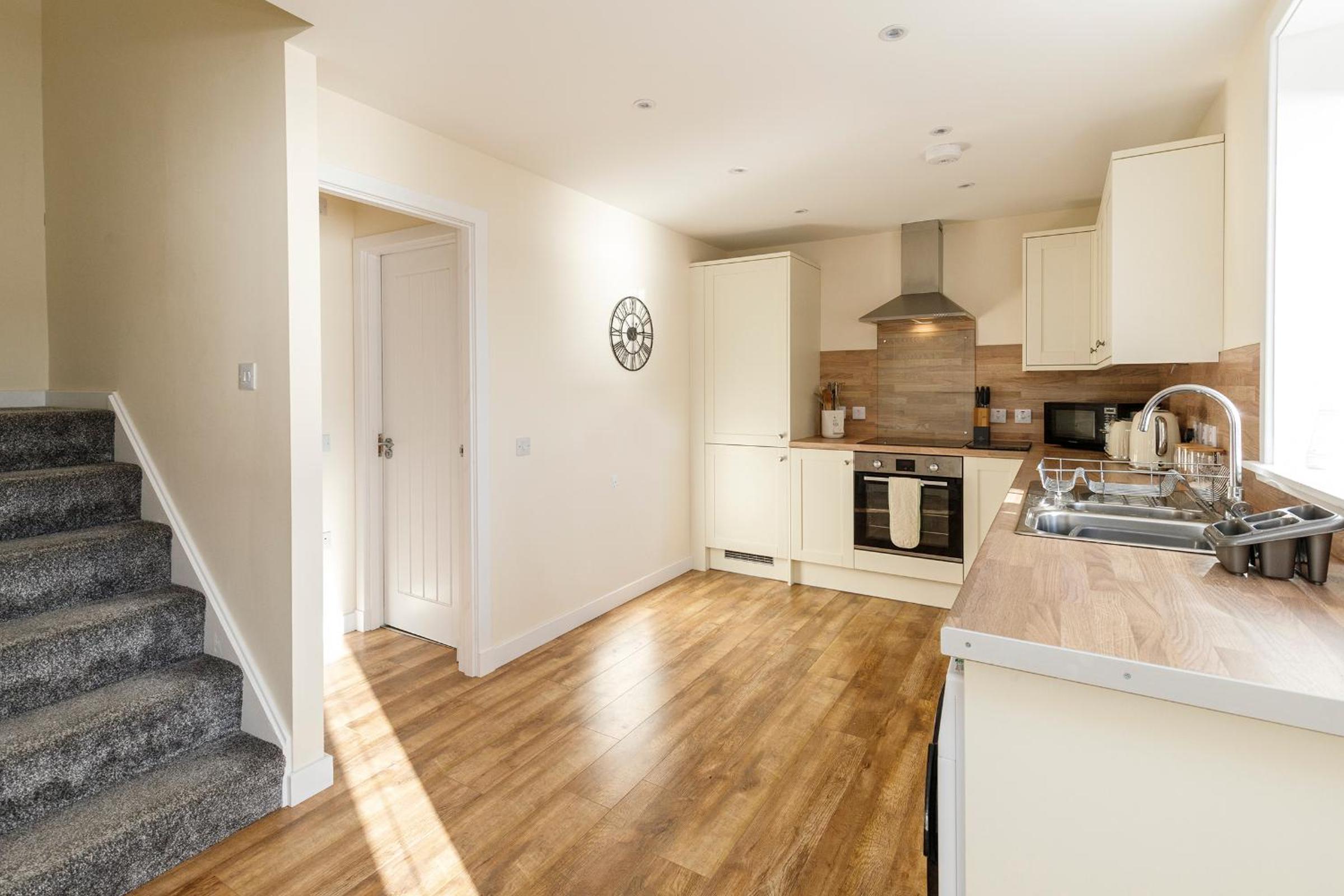 Jetty Cottage, a self-catering cottage sitting on the jetty, with sea view view 5