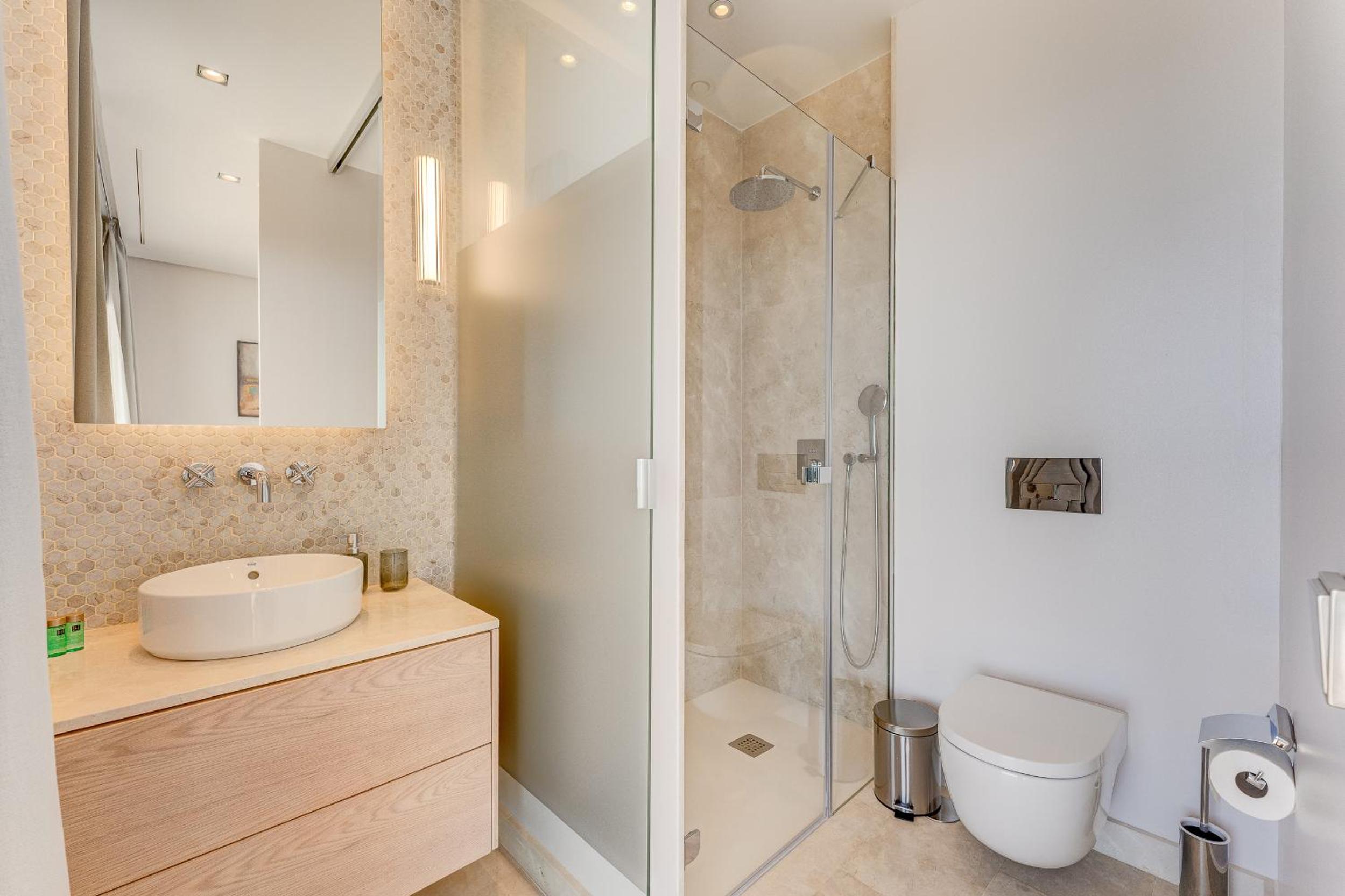 Serenity Heights - Luxury Concierge Services