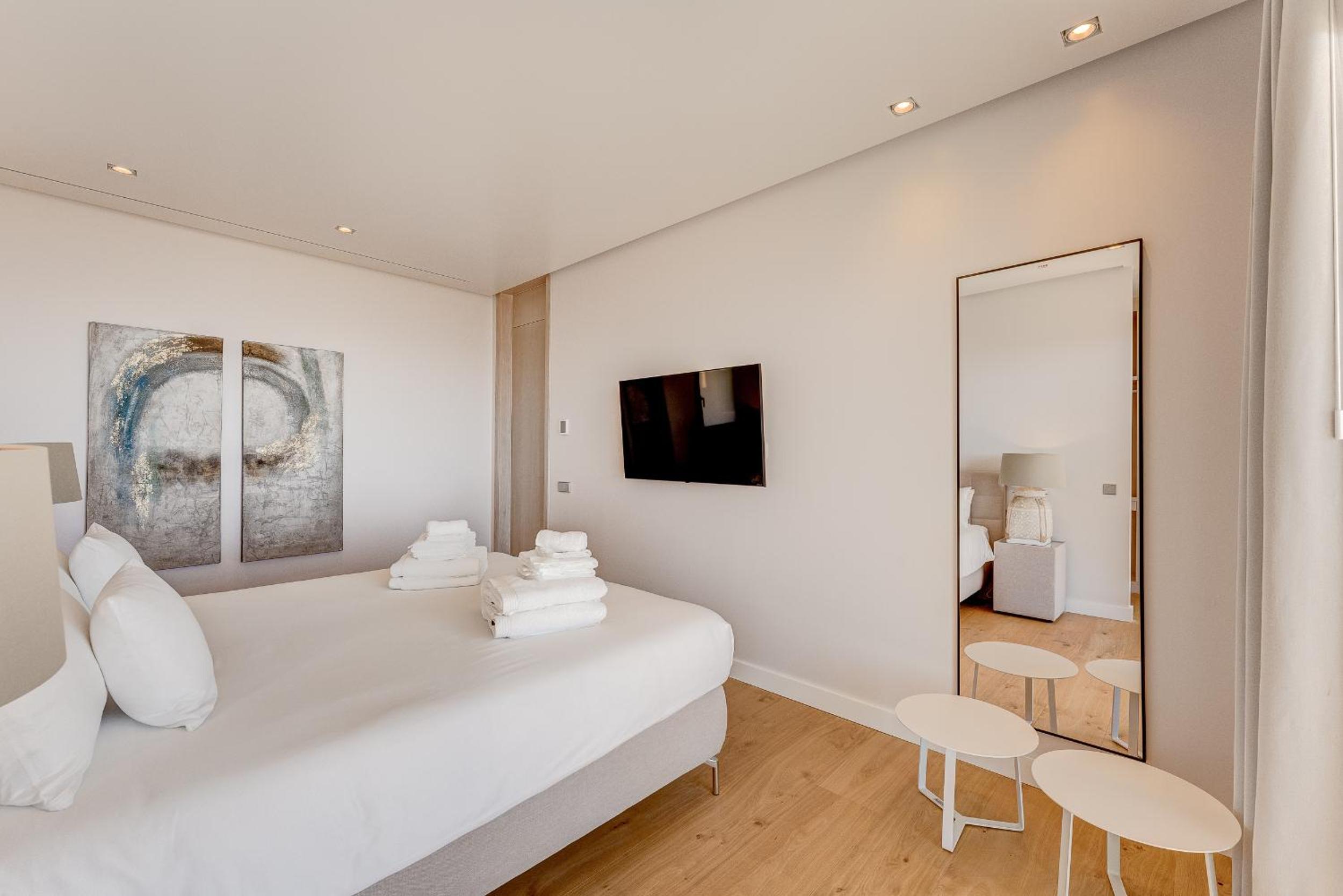 Serenity Heights - Luxury Concierge Services