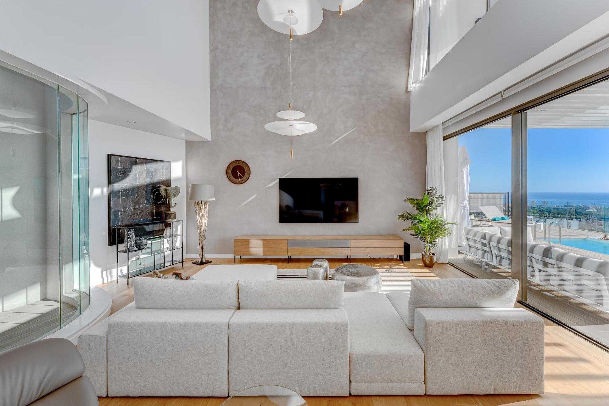 Serenity Heights - Luxury Concierge Services