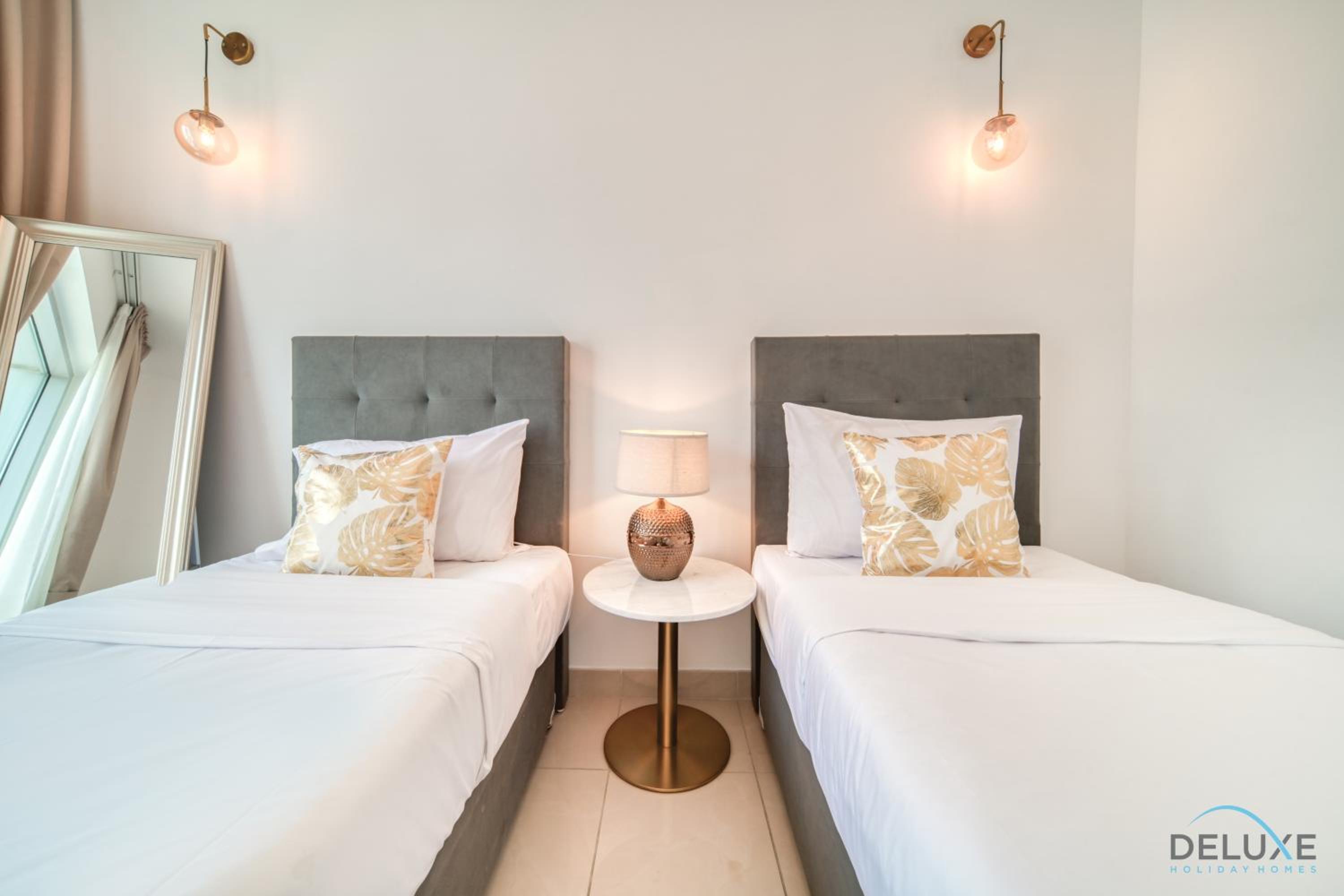 Classy 2BR at La Riviera Dubai Marina by Deluxe Holiday Homes