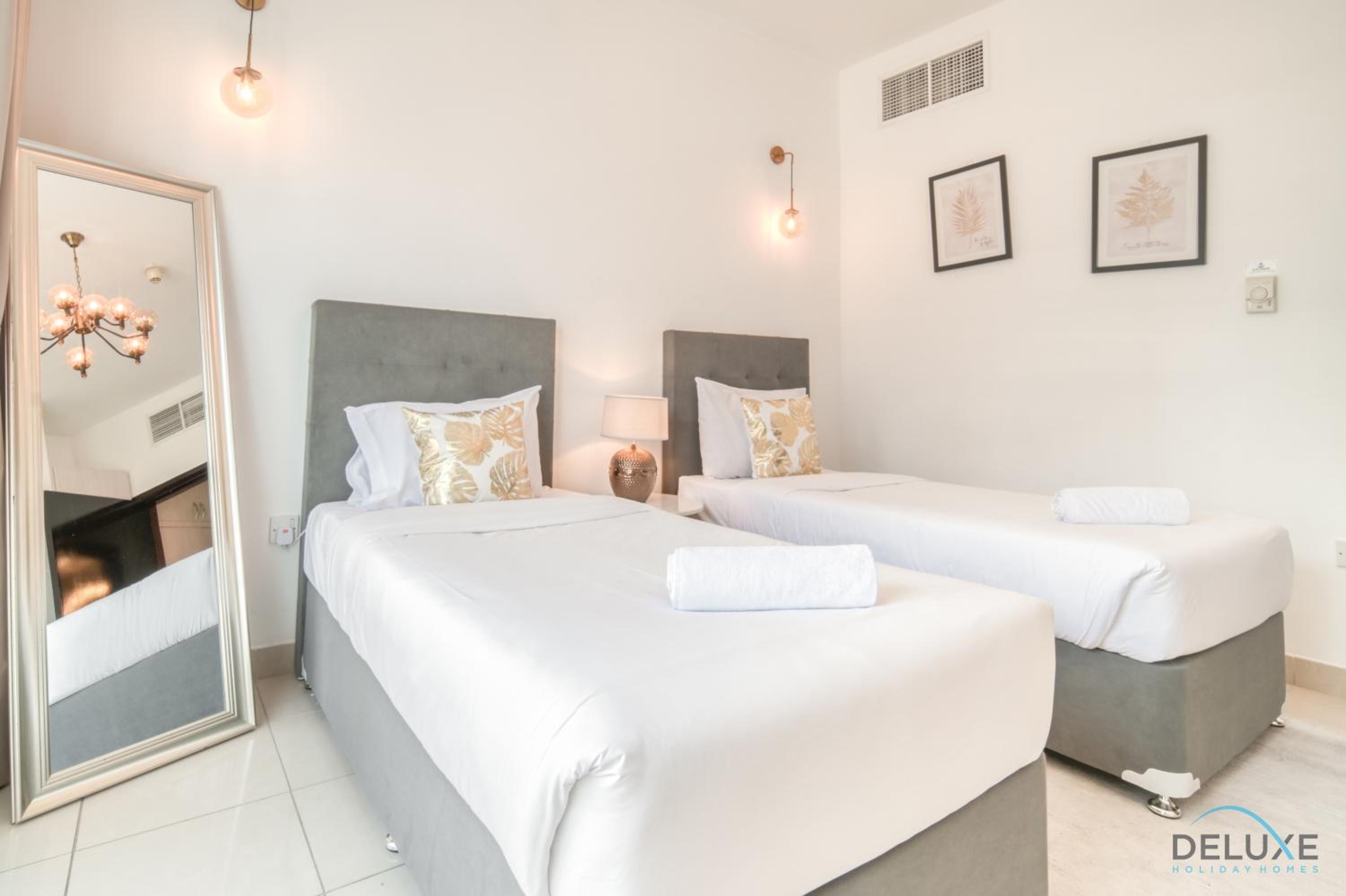 Classy 2BR at La Riviera Dubai Marina by Deluxe Holiday Homes