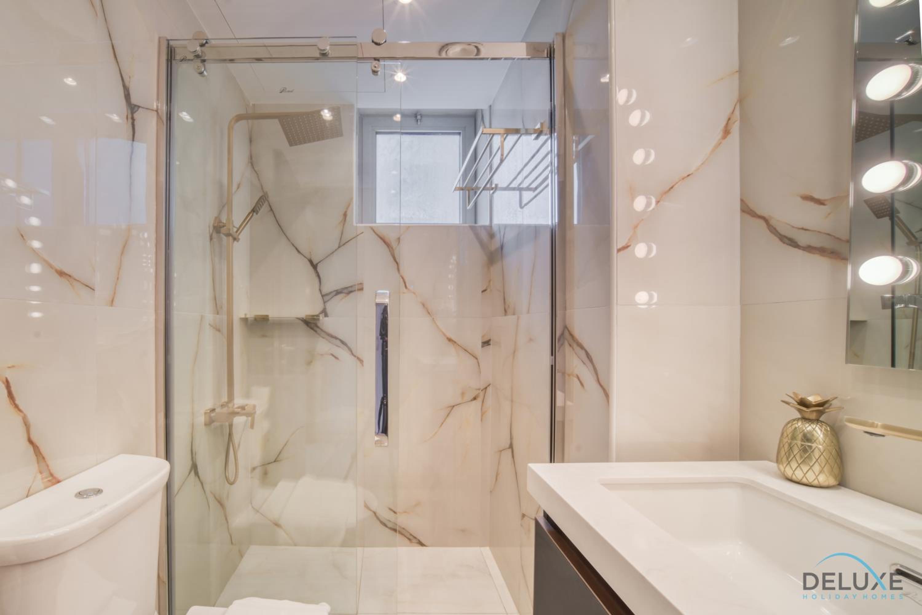 Classy 2BR at La Riviera Dubai Marina by Deluxe Holiday Homes