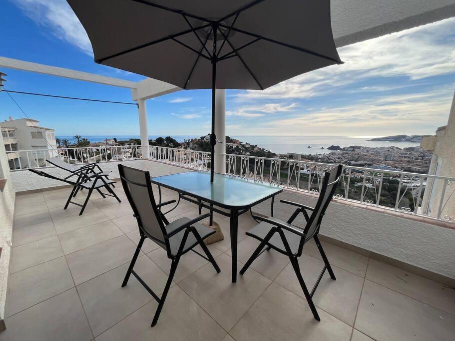 Hotel A little paradise with super views in Almuñecar - Image 1