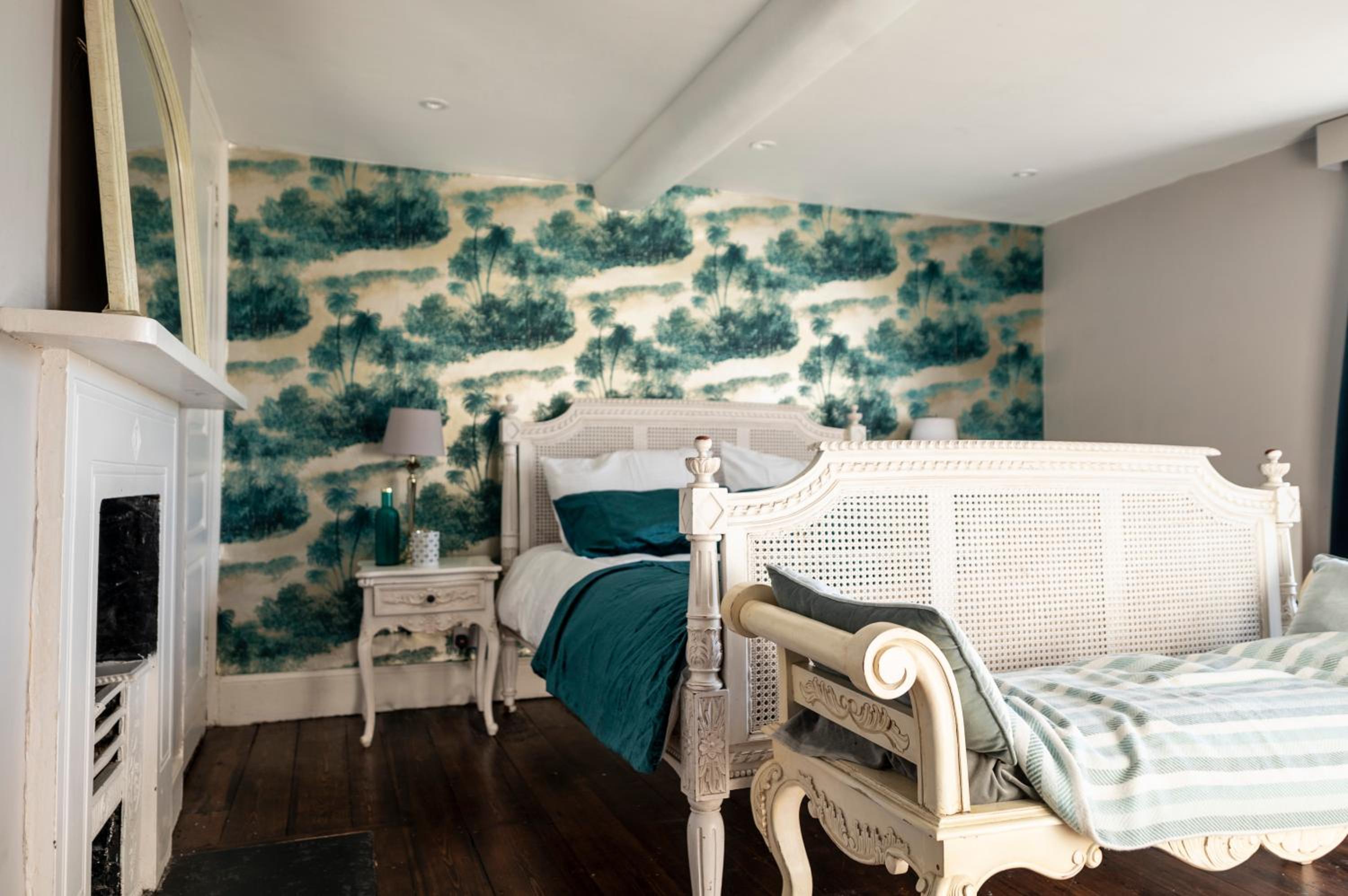 Georgian Country House -Panoramic Views -Sleeps 12 view 3