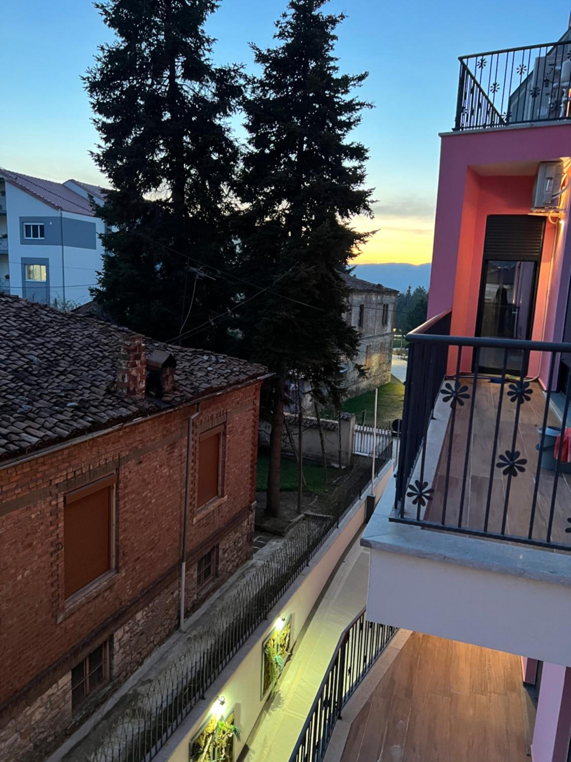 Alma Rose Apartment