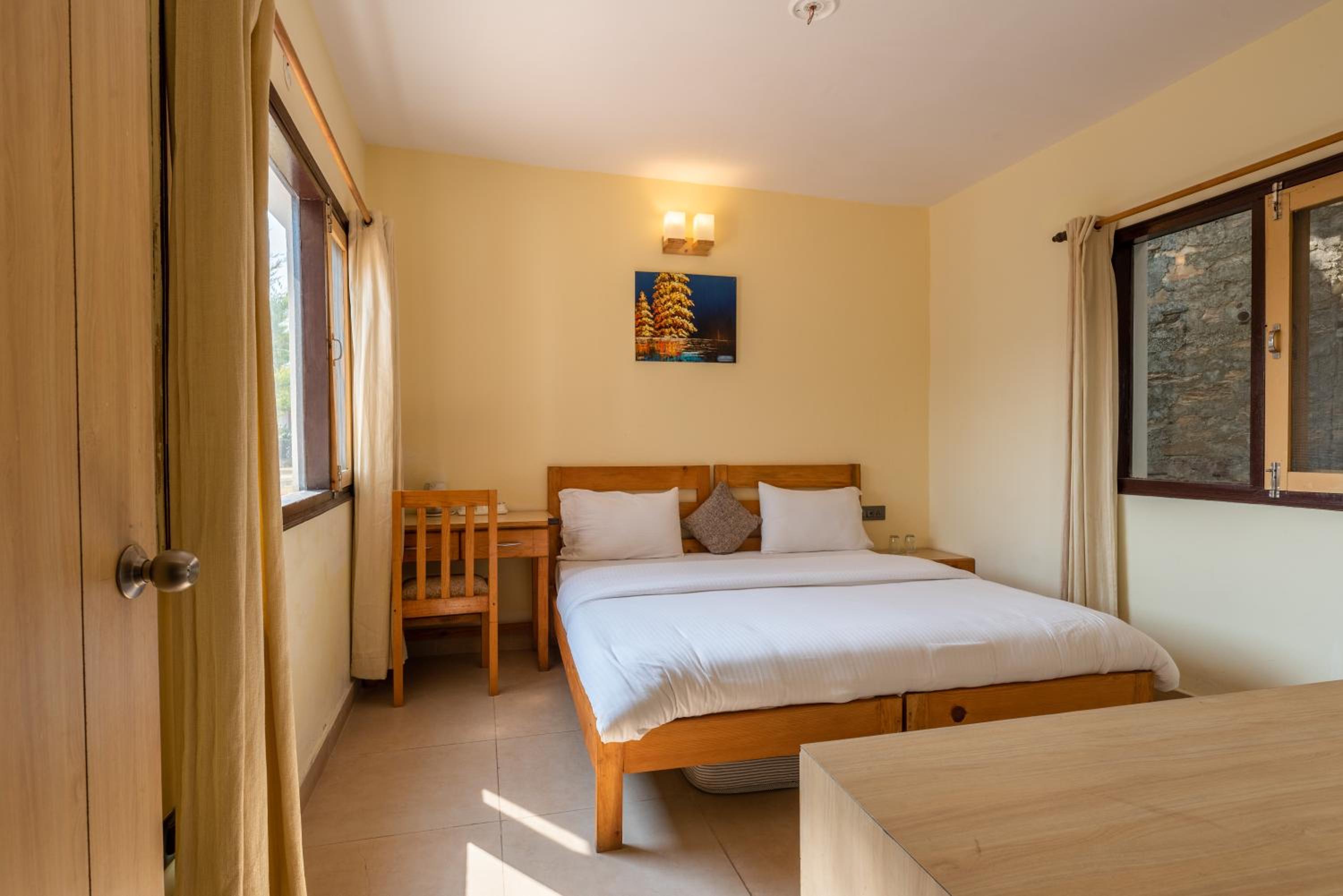 Pet-Friendly 2 Br with Mountain View - Dream Cottage 5 view 2