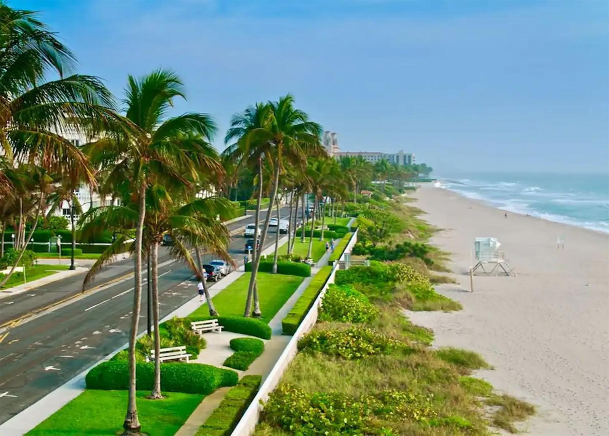 Lux property great for 1 to 8 Guests-family trip ,5Beds 2Rooms Staycation with Gym and EV, proximity to Downtown and Beaches view 3