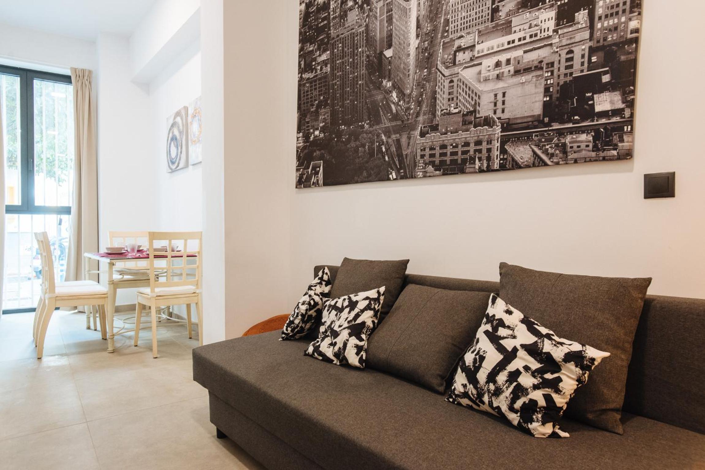Panther Home Feria view 5