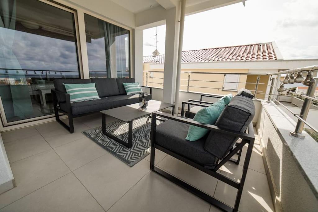 Penthouse Nina